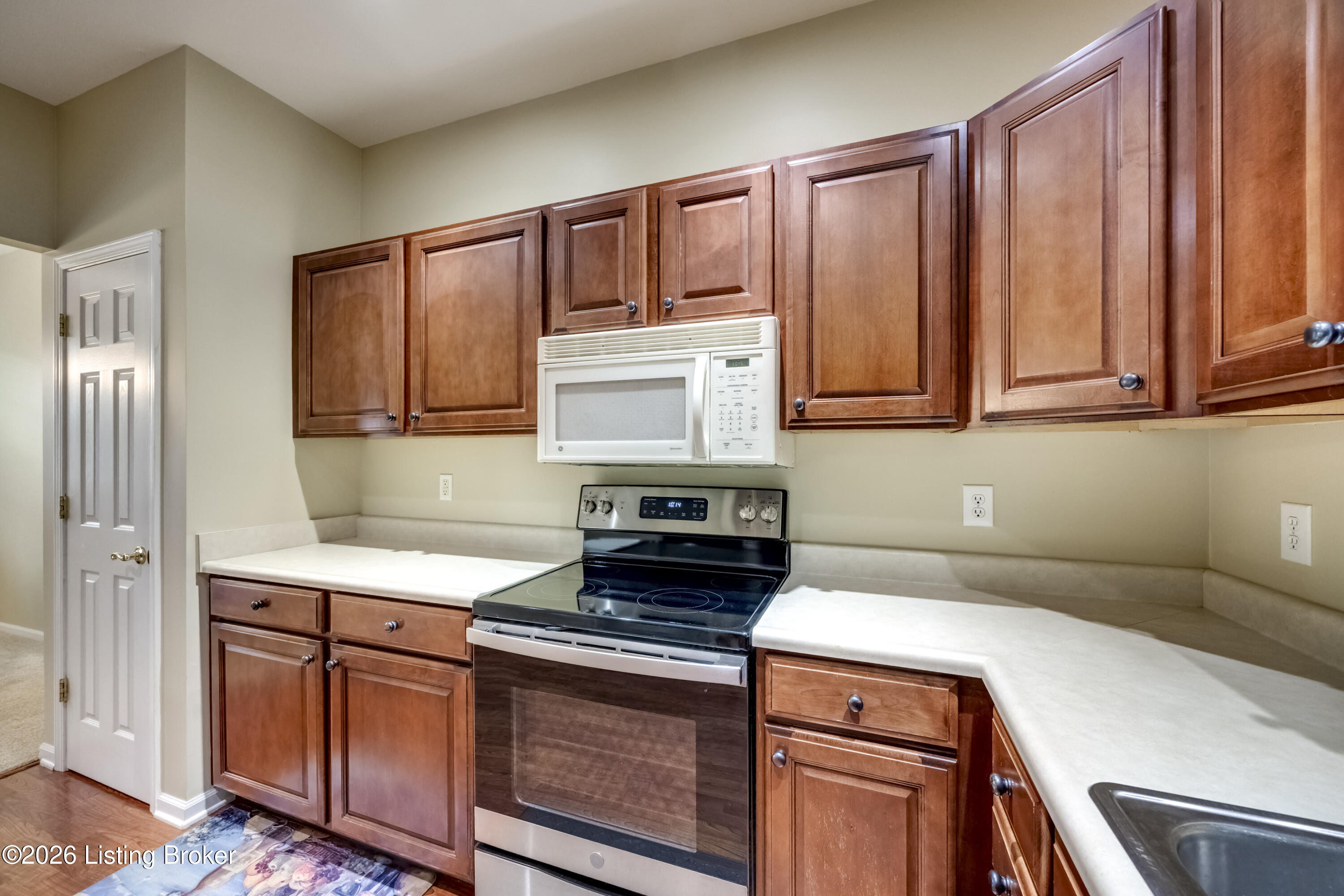 5034 Ardossan Square Property Photo 26