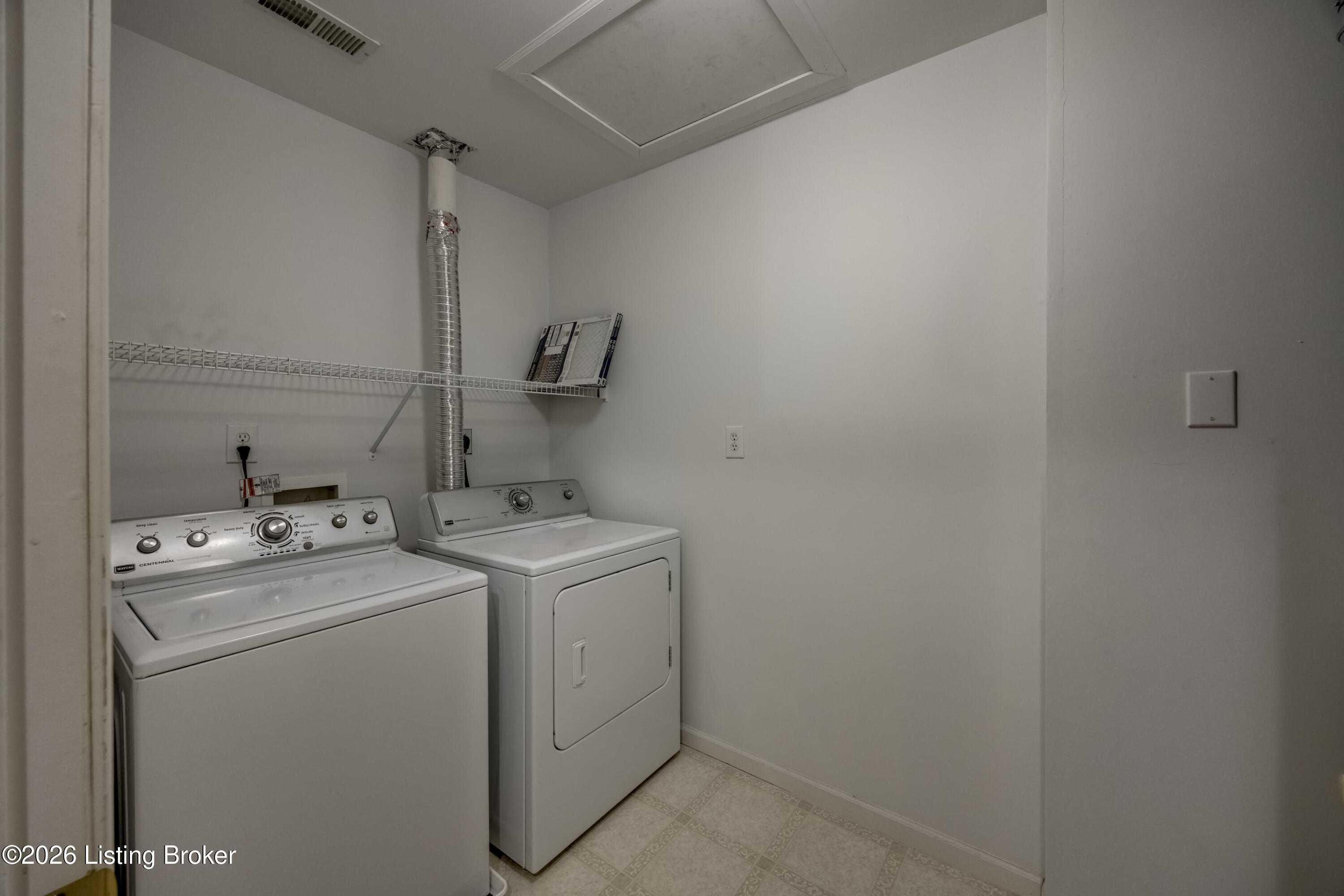 5034 Ardossan Square Property Photo 41