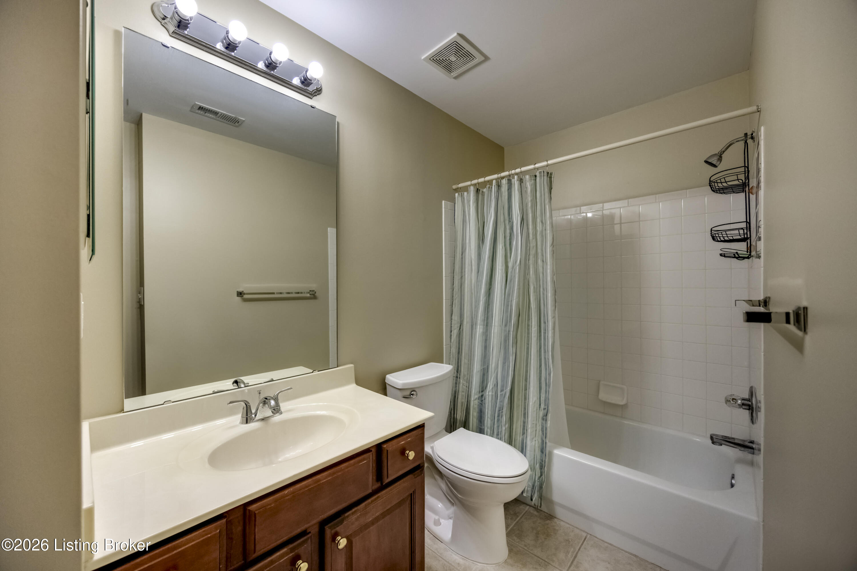 5034 Ardossan Square Property Photo 54