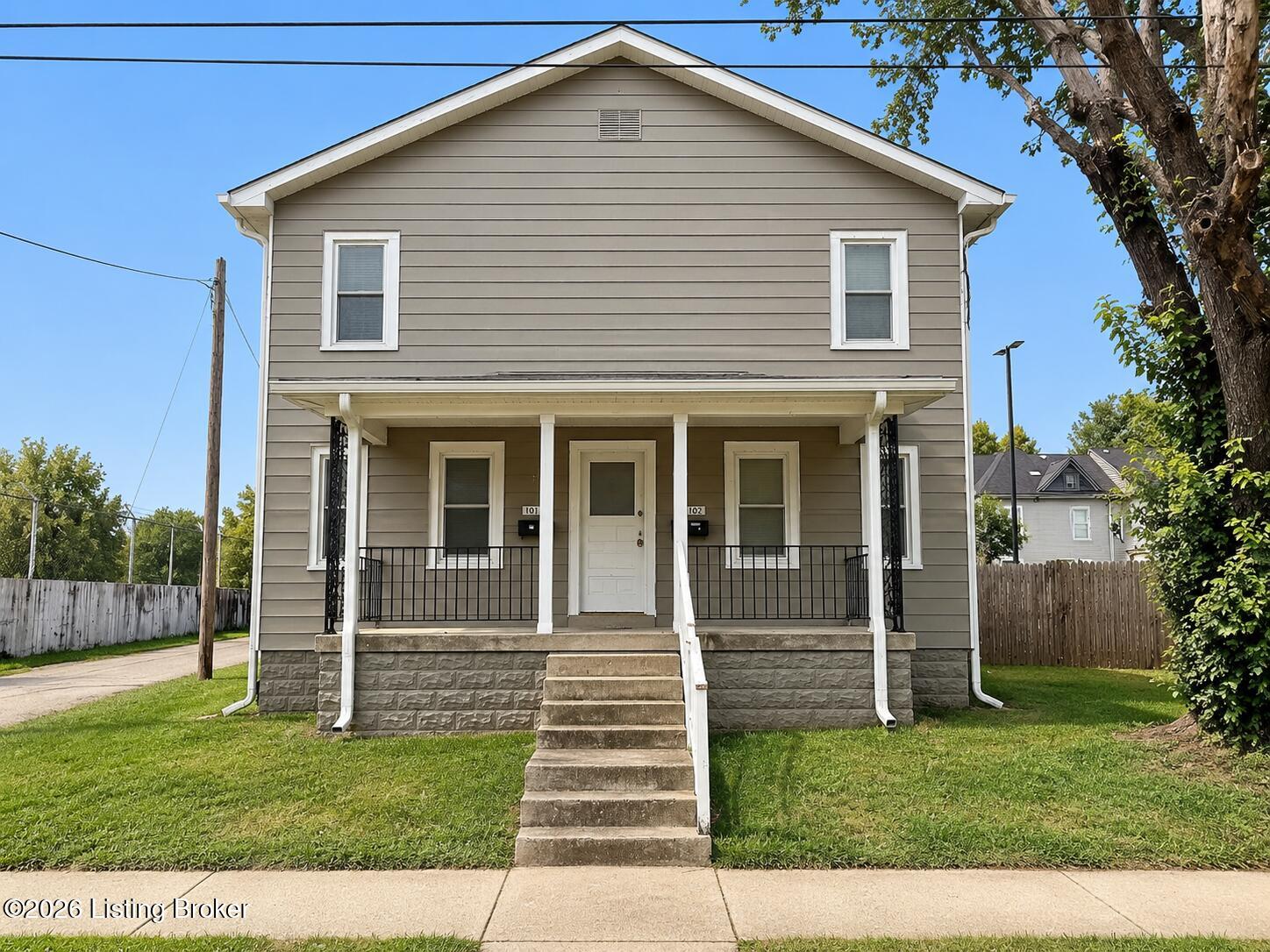 121 E 14th St 4 Property Photo 1