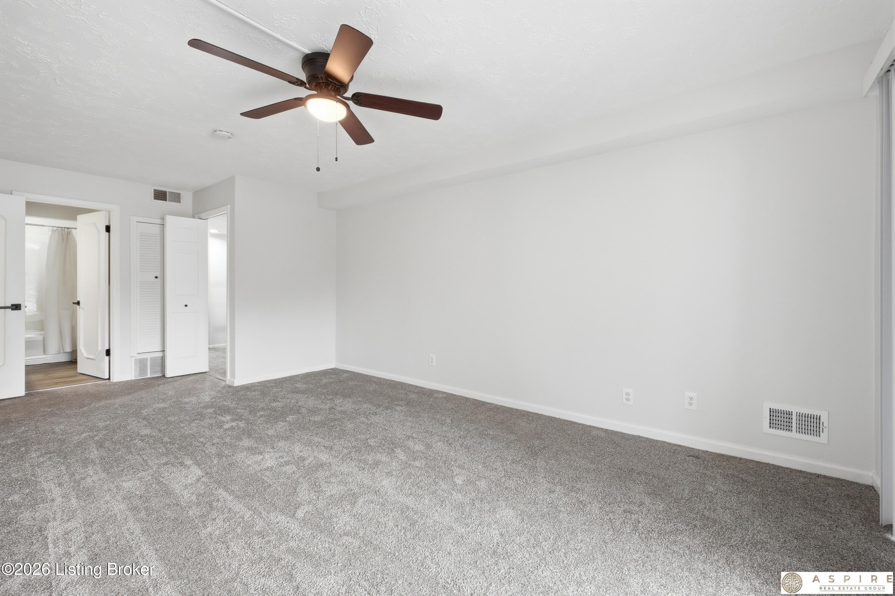 4825 Sherburn Ln 104b Property Photo 13