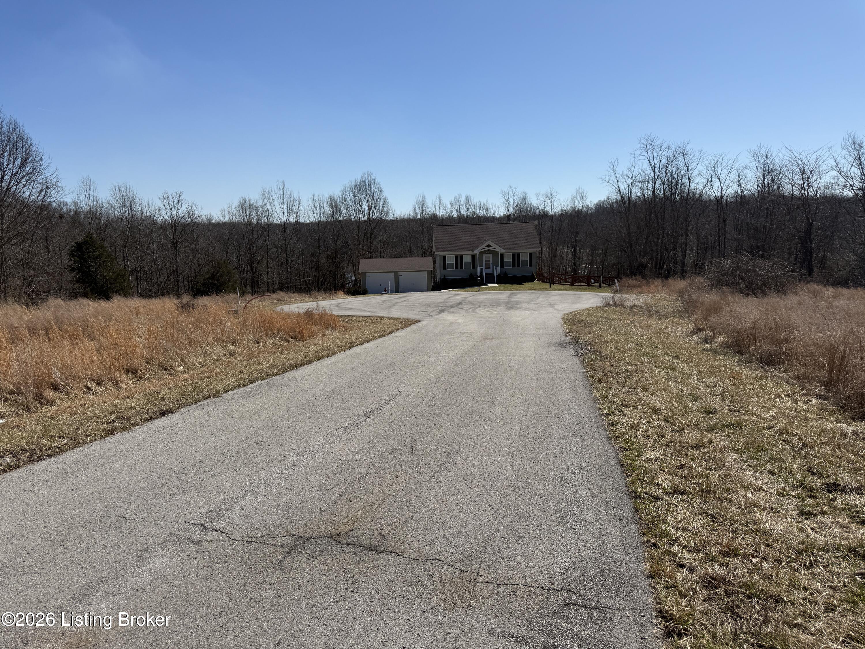 1 Landings Ct Property Photo 3