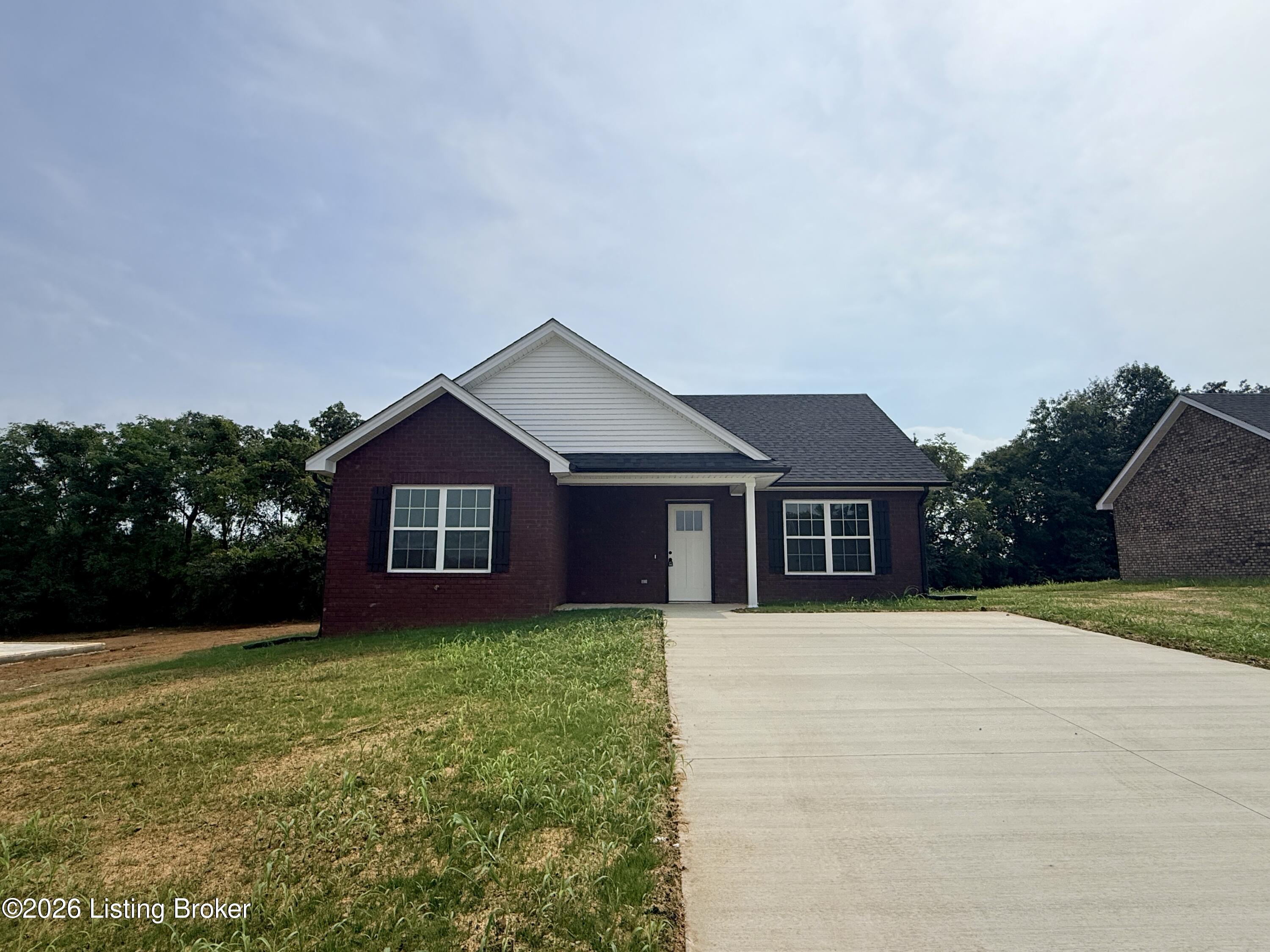 207 Tulip Dr Property Photo 1