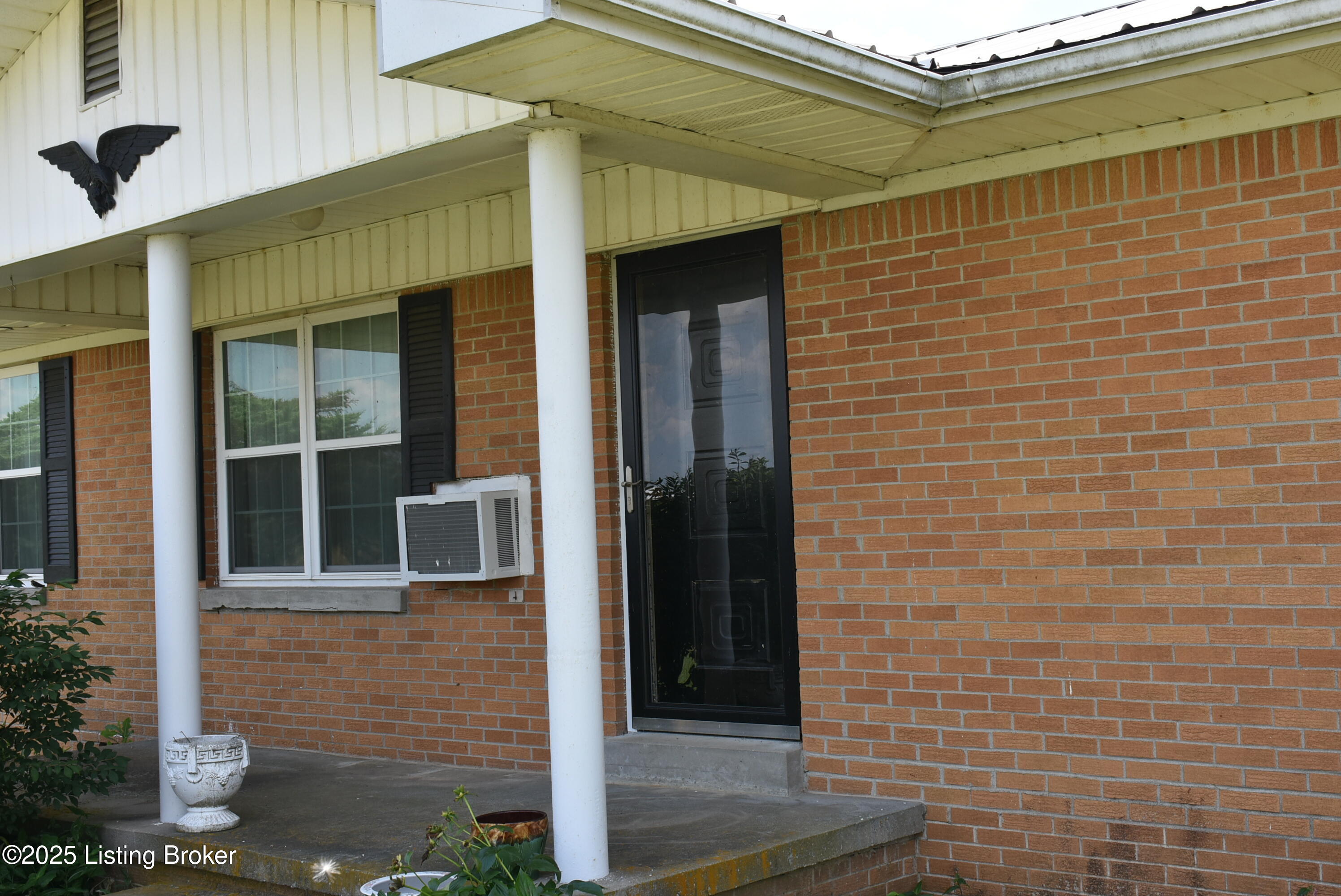 2805 Columbia Rd Property Photo 33