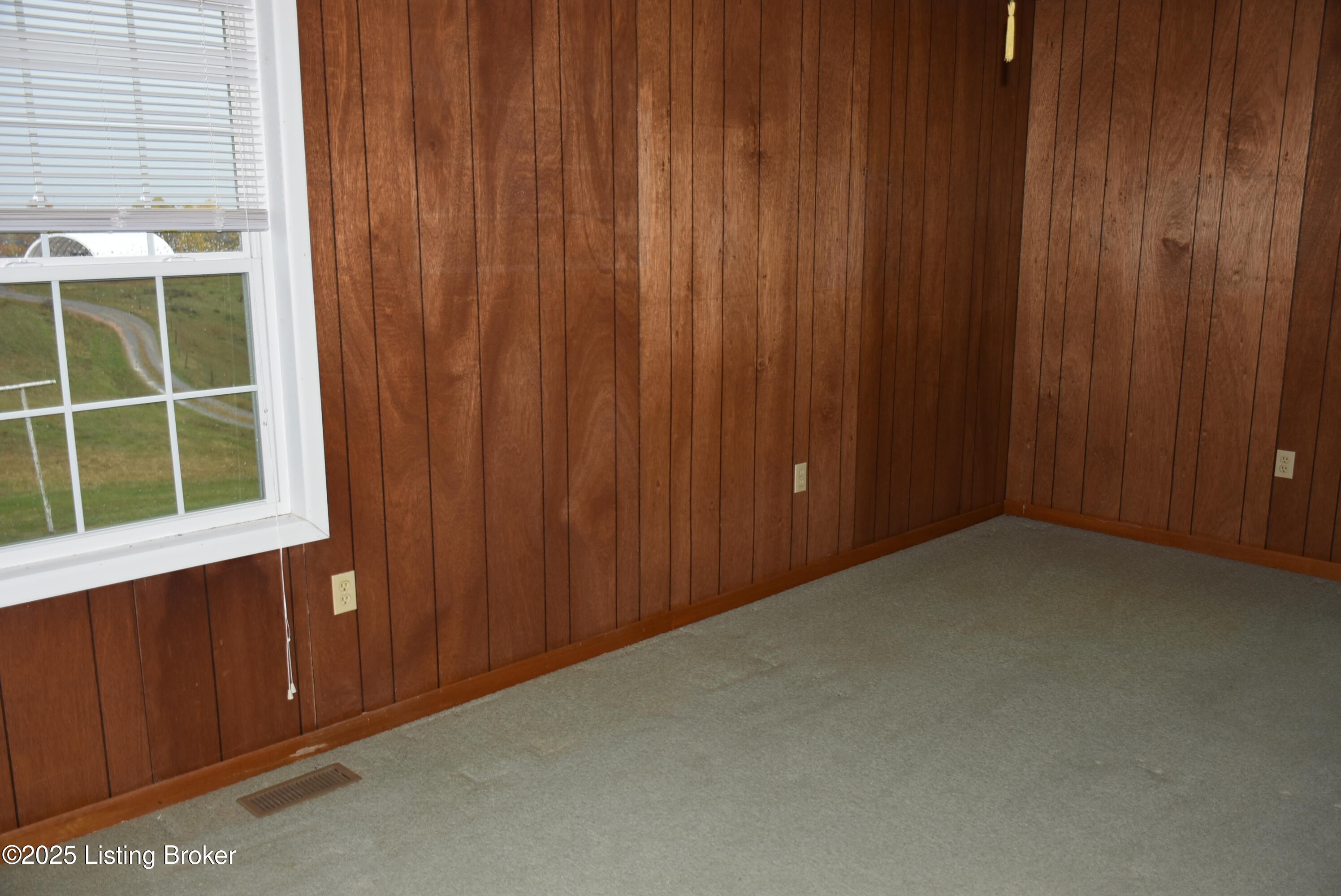 2805 Columbia Rd Property Photo 42