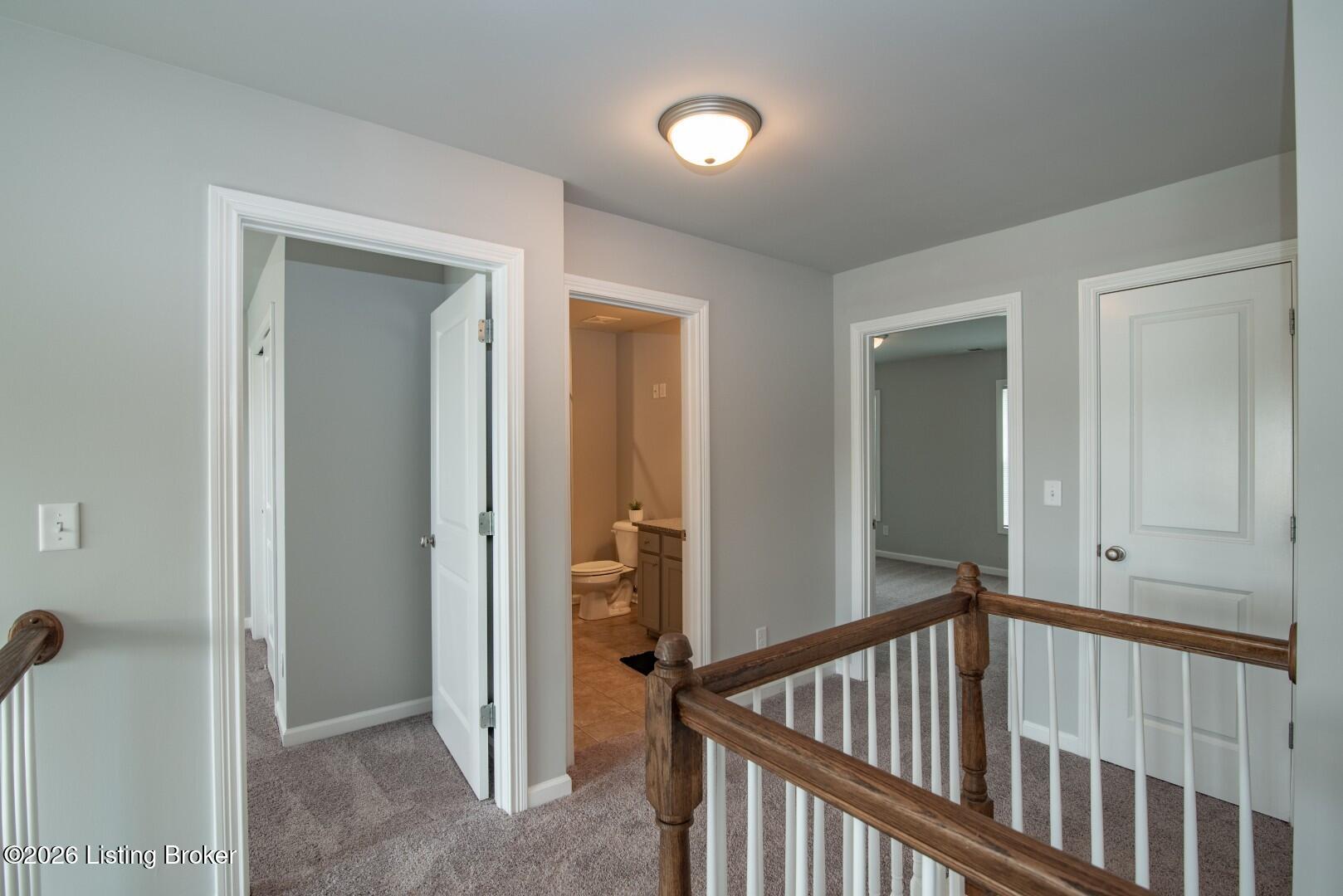 219 N Canterbury Glen Dr Property Photo 57