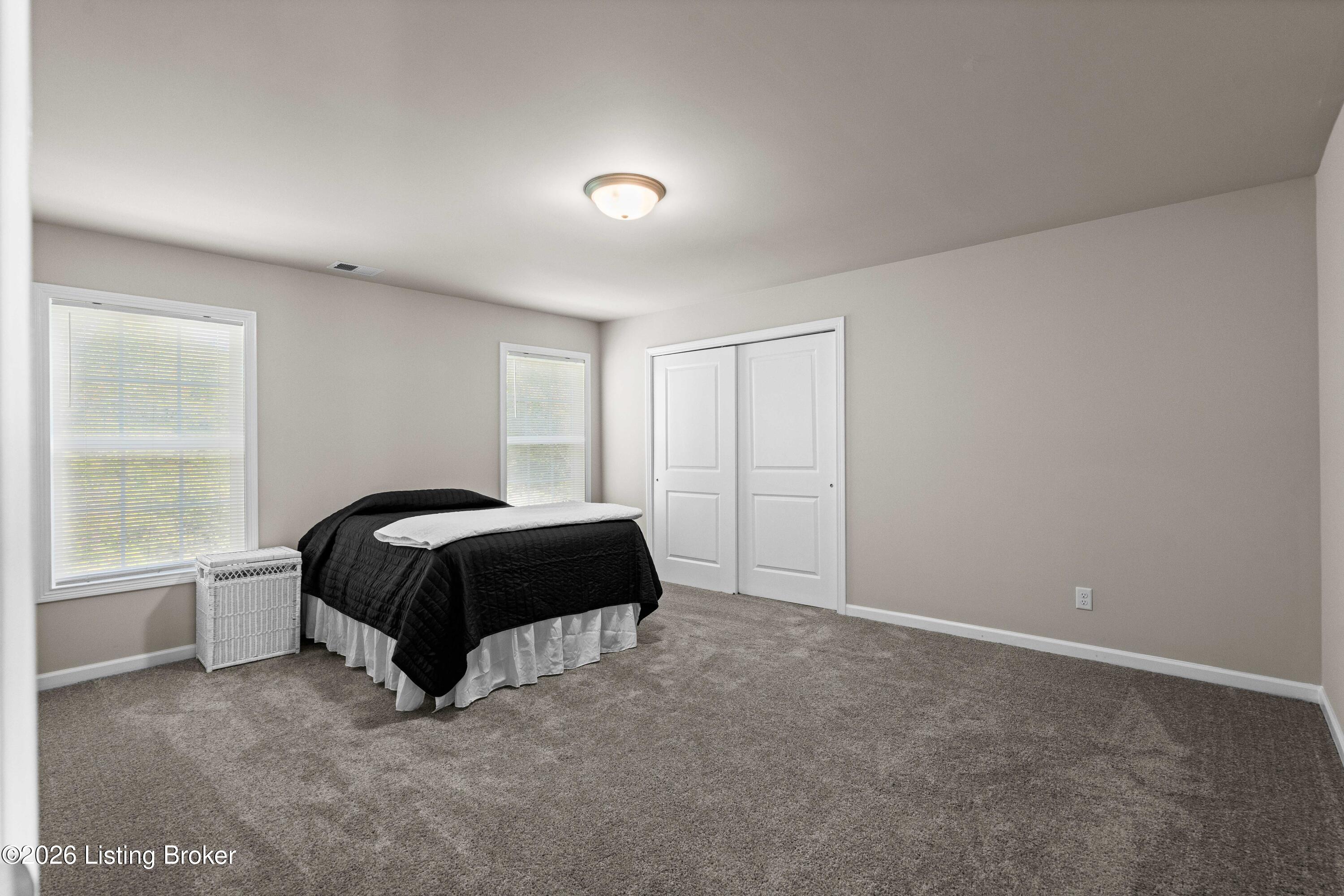219 N Canterbury Glen Dr Property Photo 64