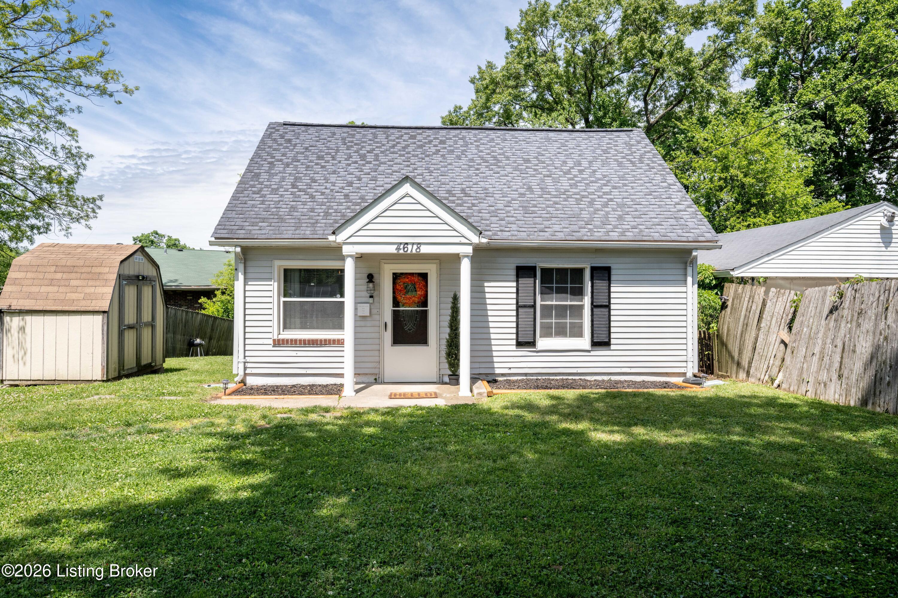 4618 Grandview Dr Property Photo 2