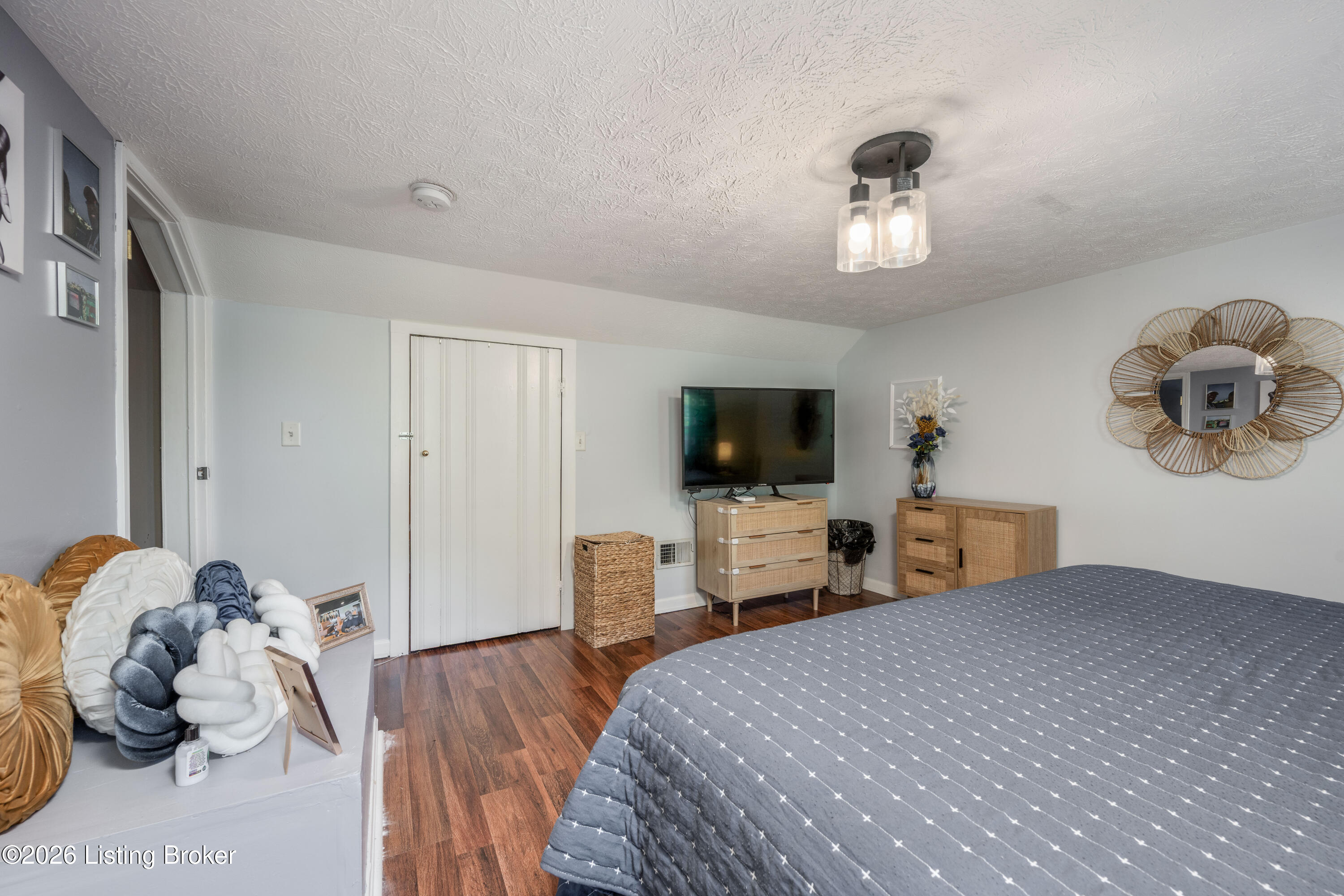 4618 Grandview Dr Property Photo 21