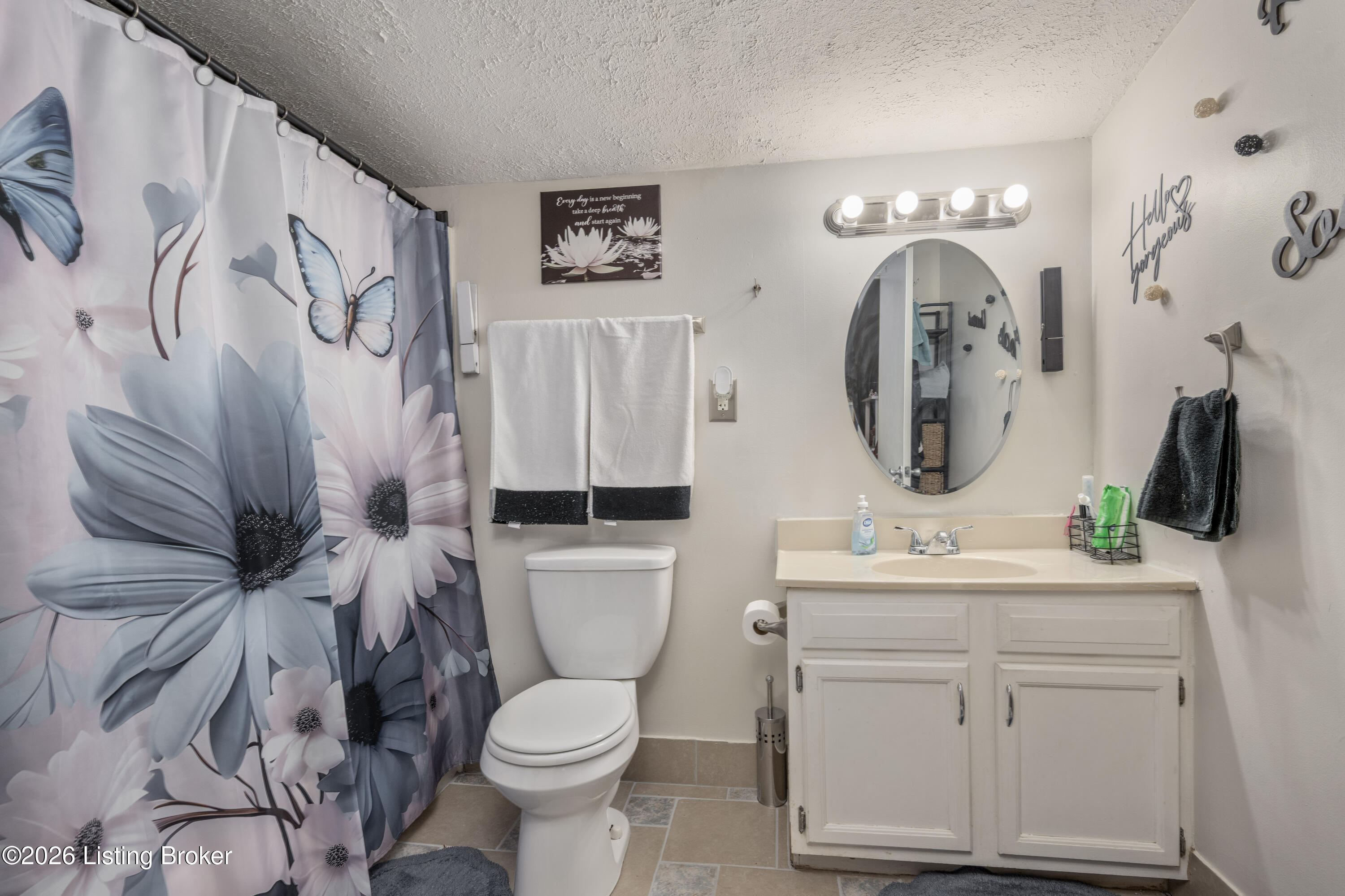 4618 Grandview Dr Property Photo 22