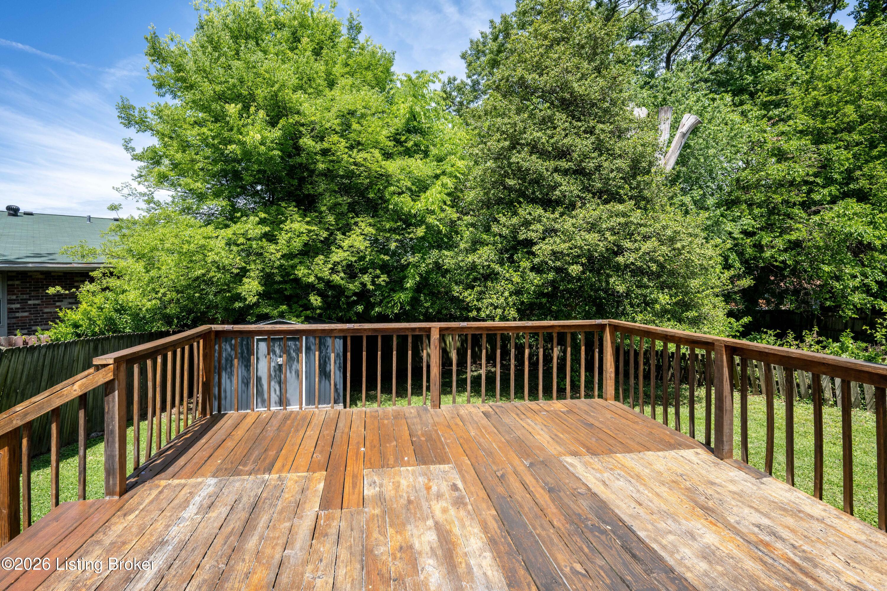 4618 Grandview Dr Property Photo 24