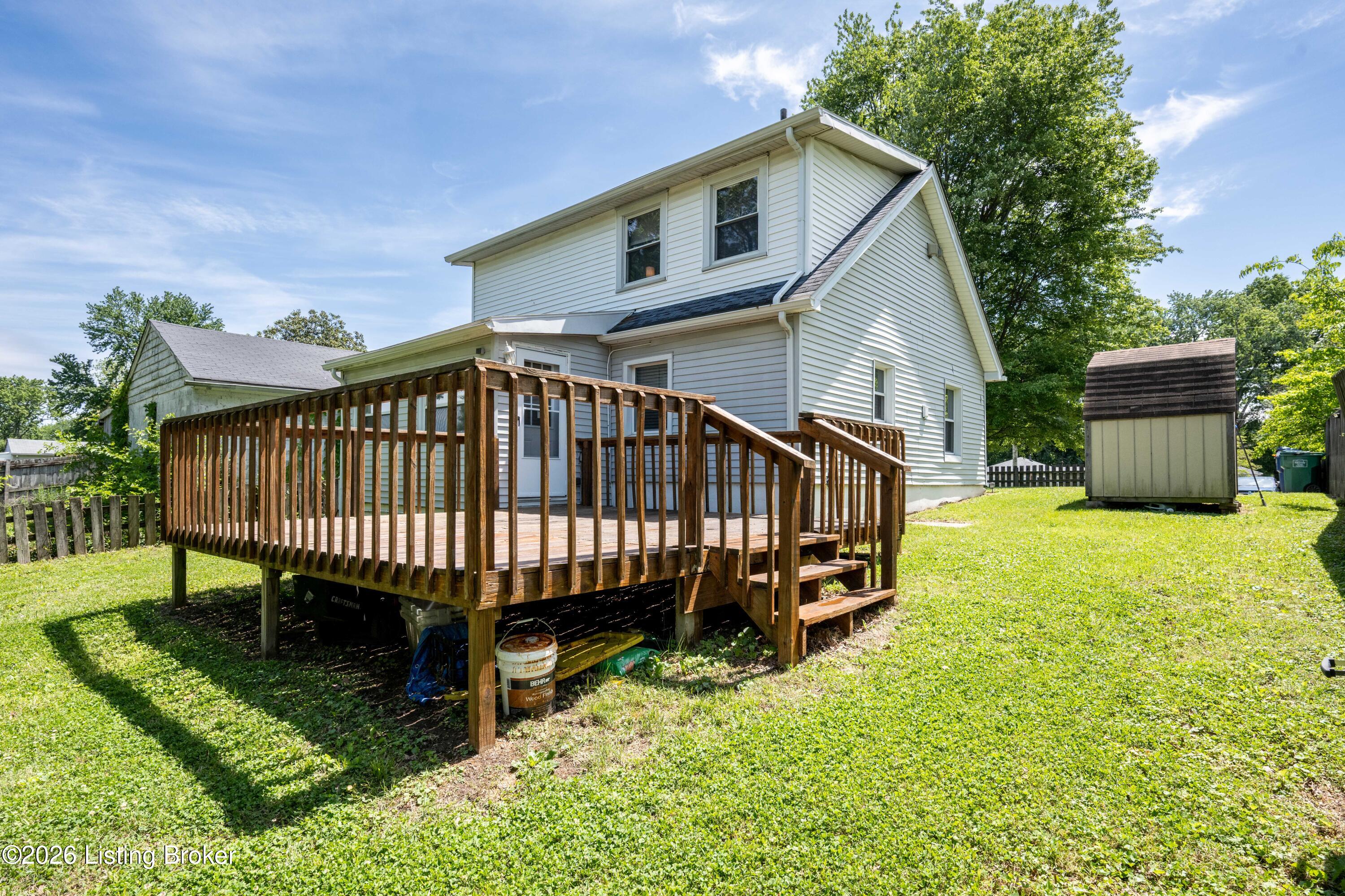 4618 Grandview Dr Property Photo 28