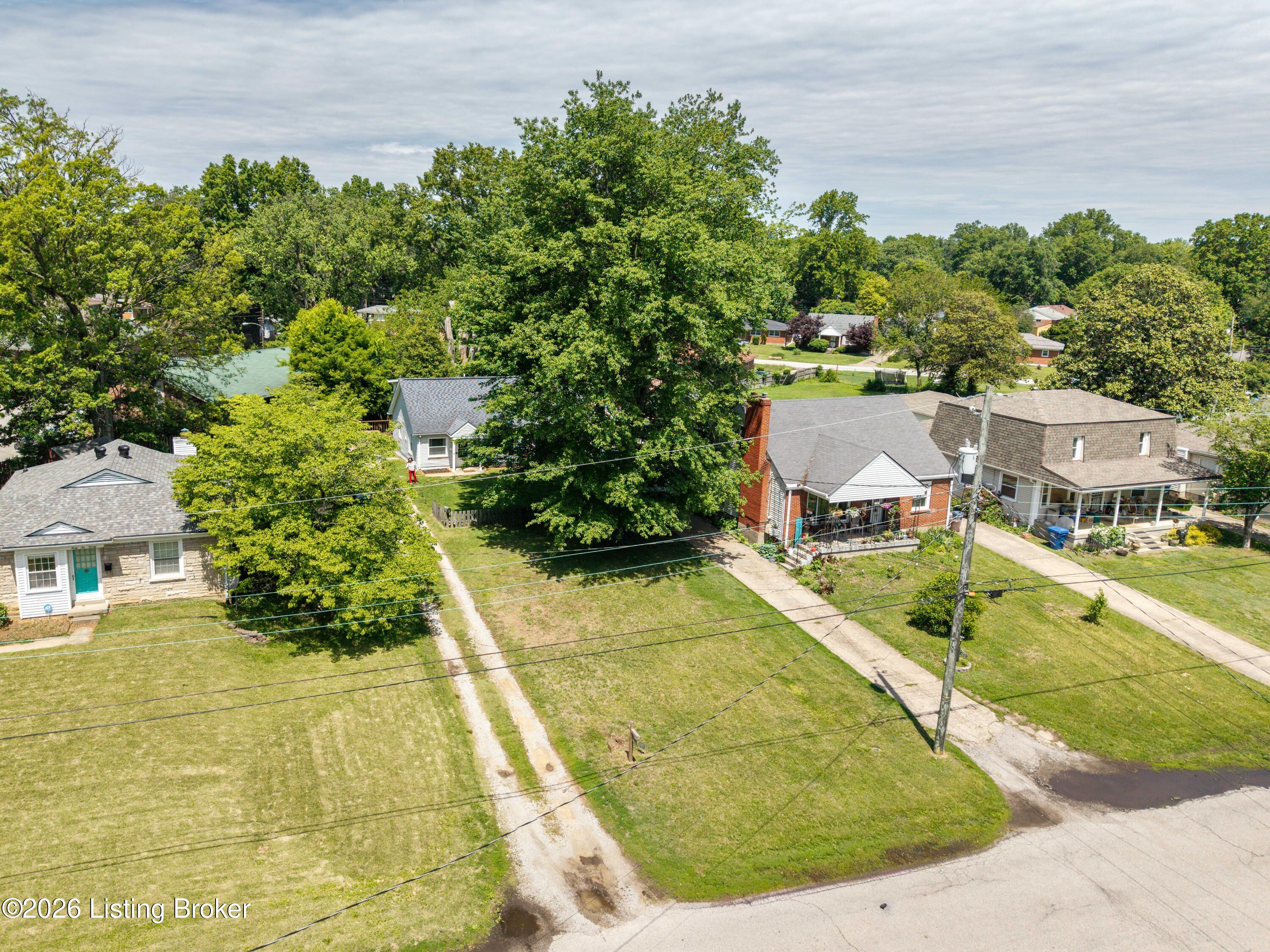 4618 Grandview Dr Property Photo 31