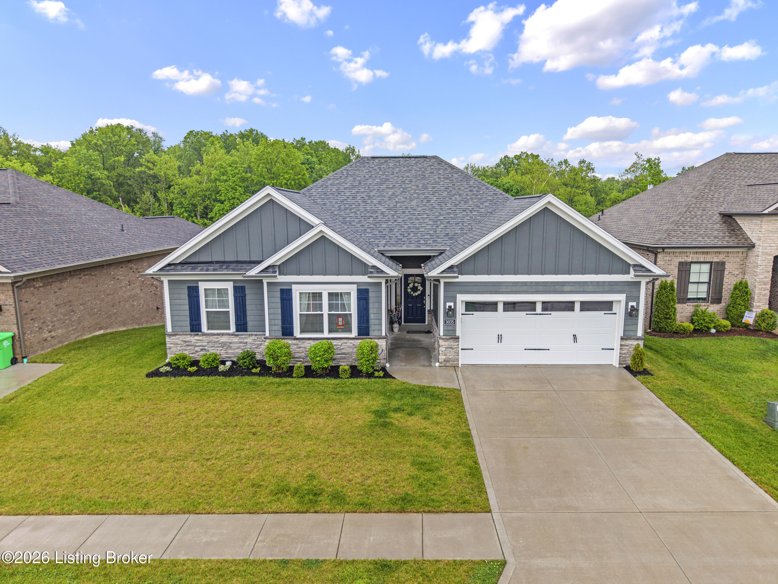 3035 Bridlewood Ln Property Photo 3