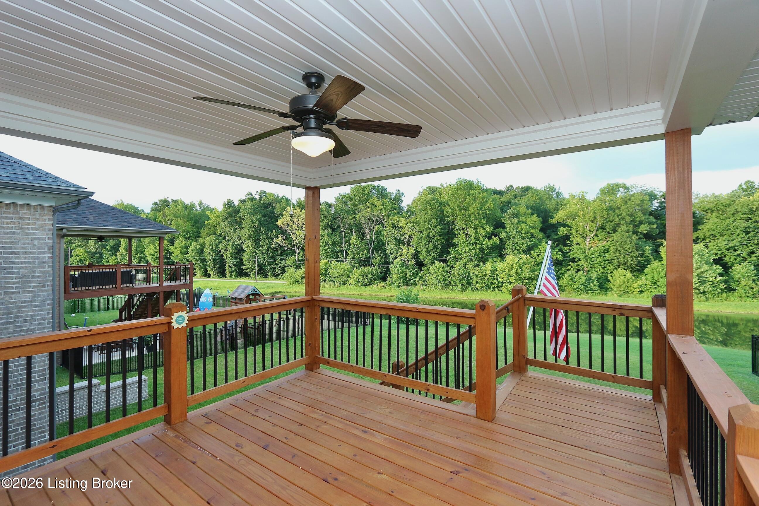 3035 Bridlewood Ln Property Photo 9