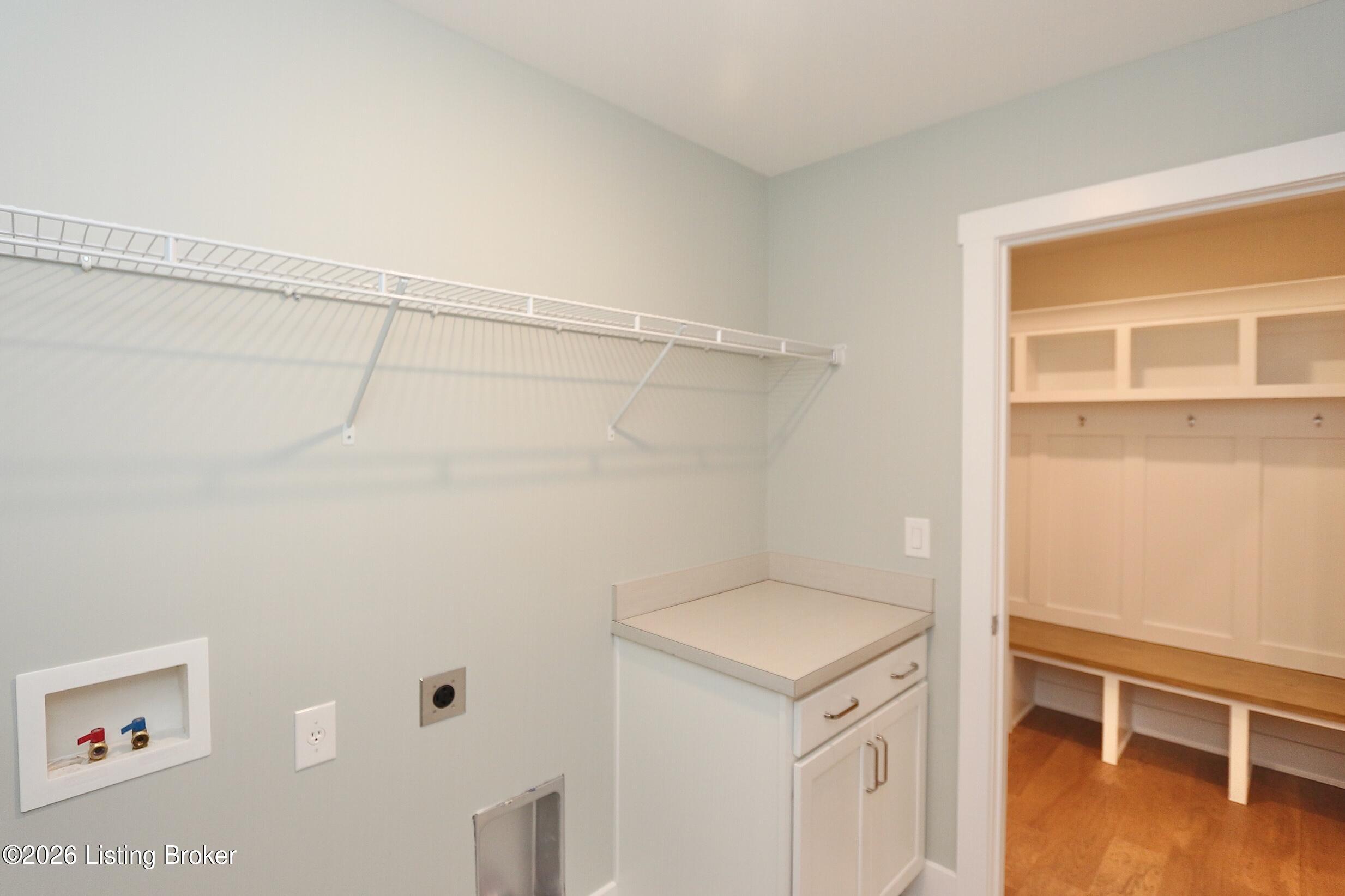 3035 Bridlewood Ln Property Photo 17
