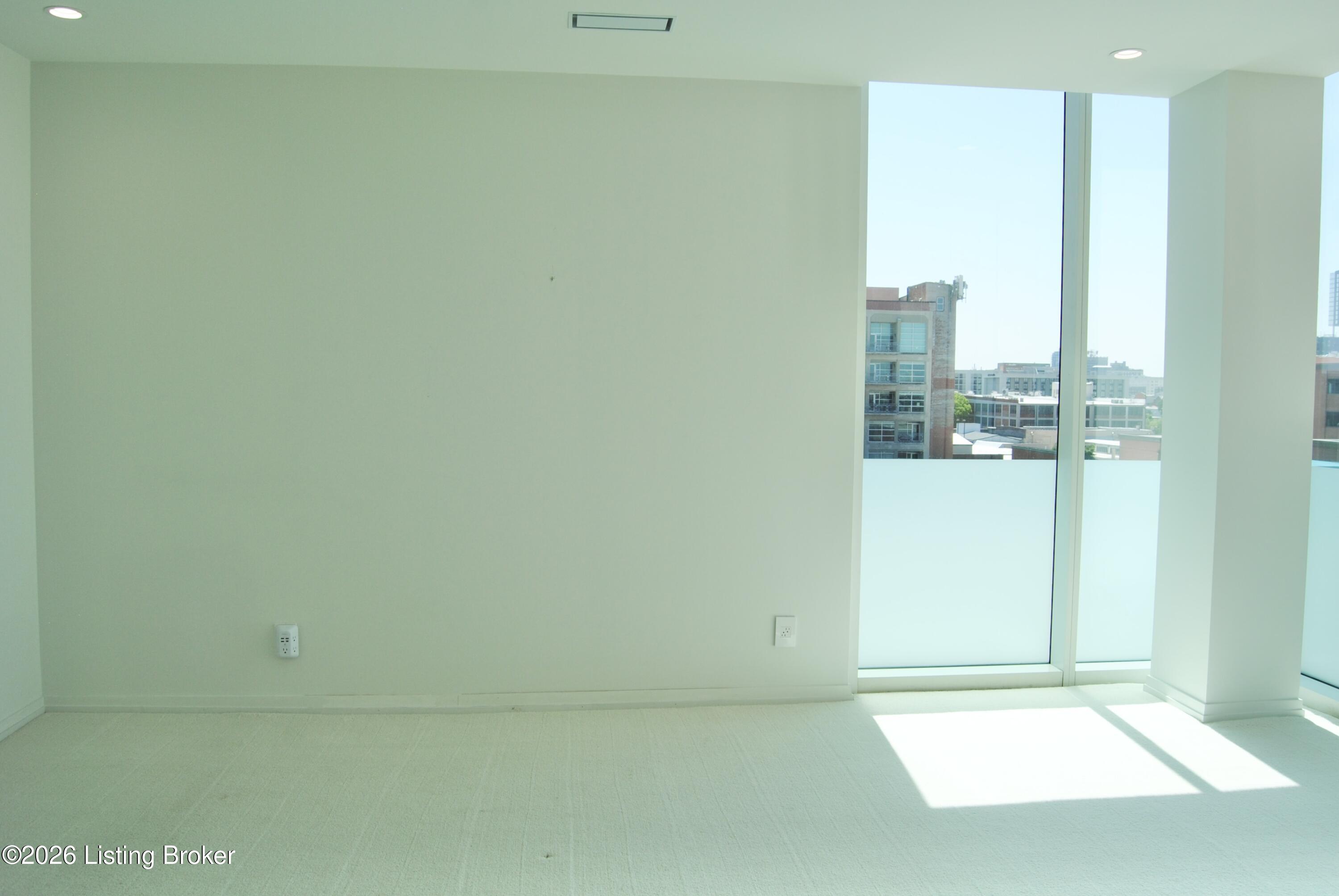 222 E Witherspoon St 603 Property Photo 18