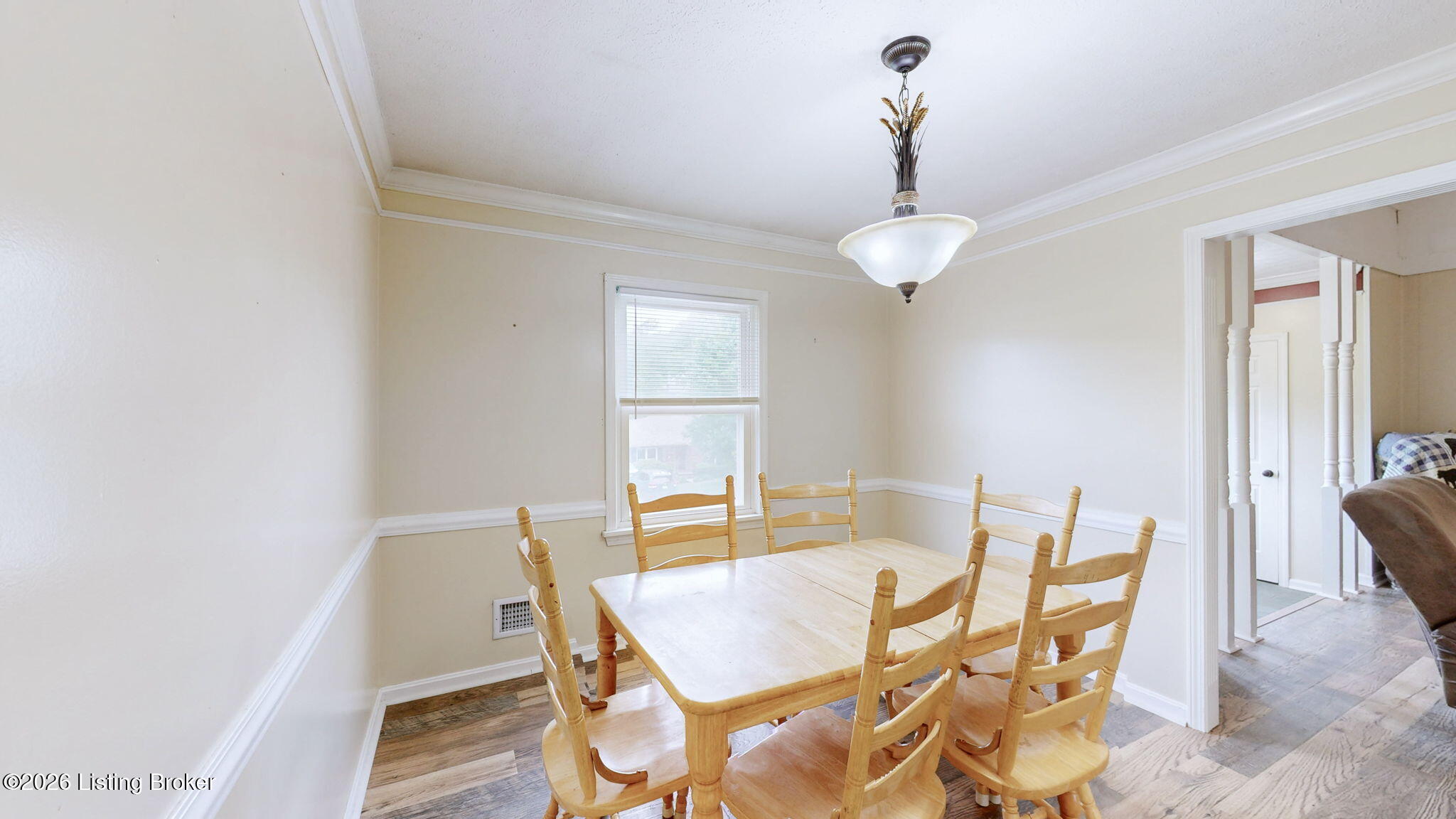 1103 Cliffwood Dr Property Photo 6