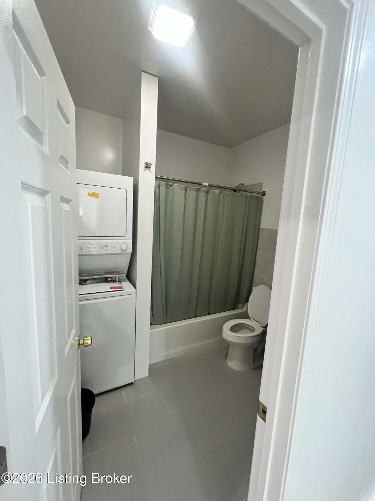 4010 Taylor Blvd Property Photo 8