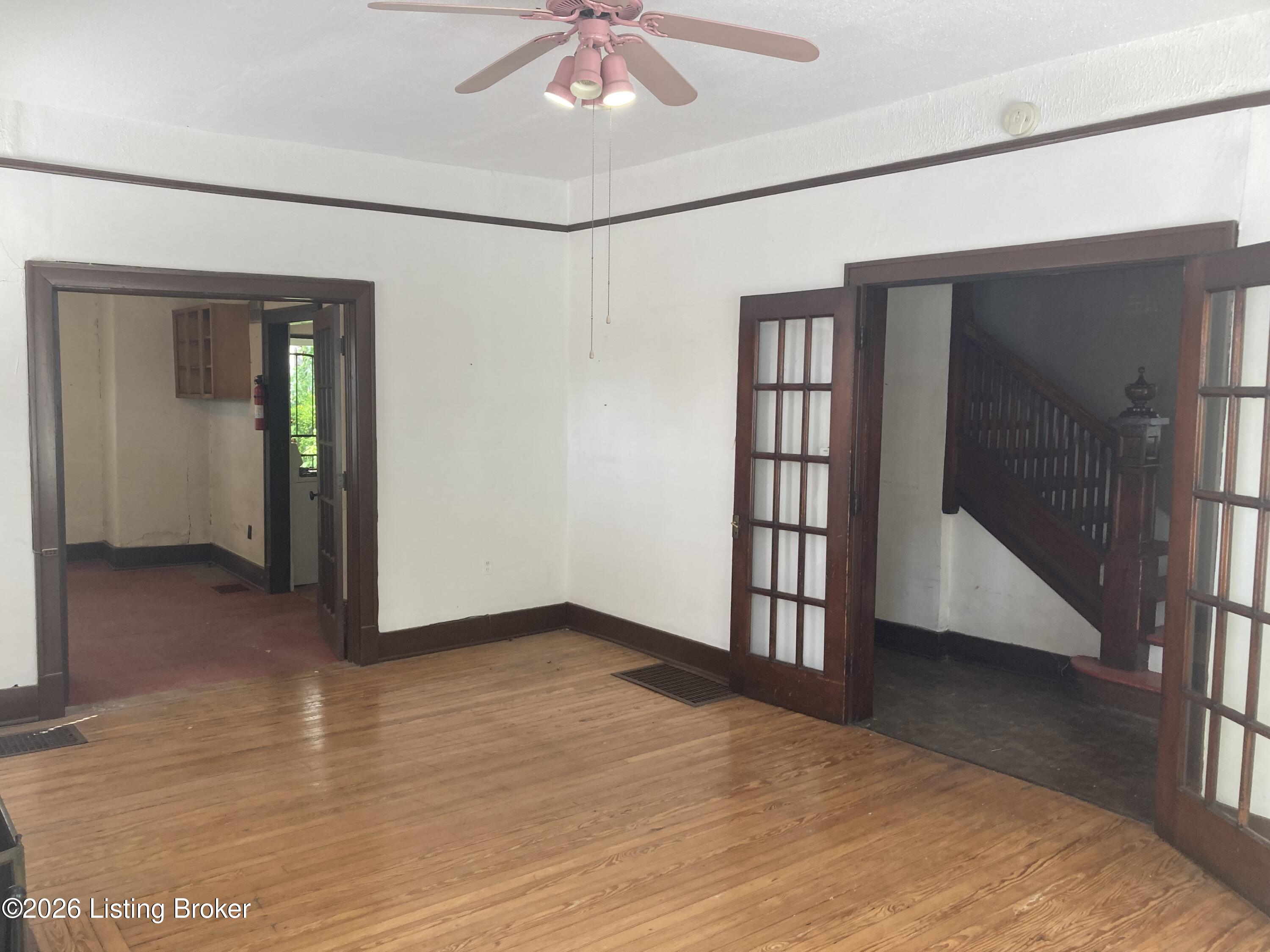 2519 Magazine St Property Photo 5