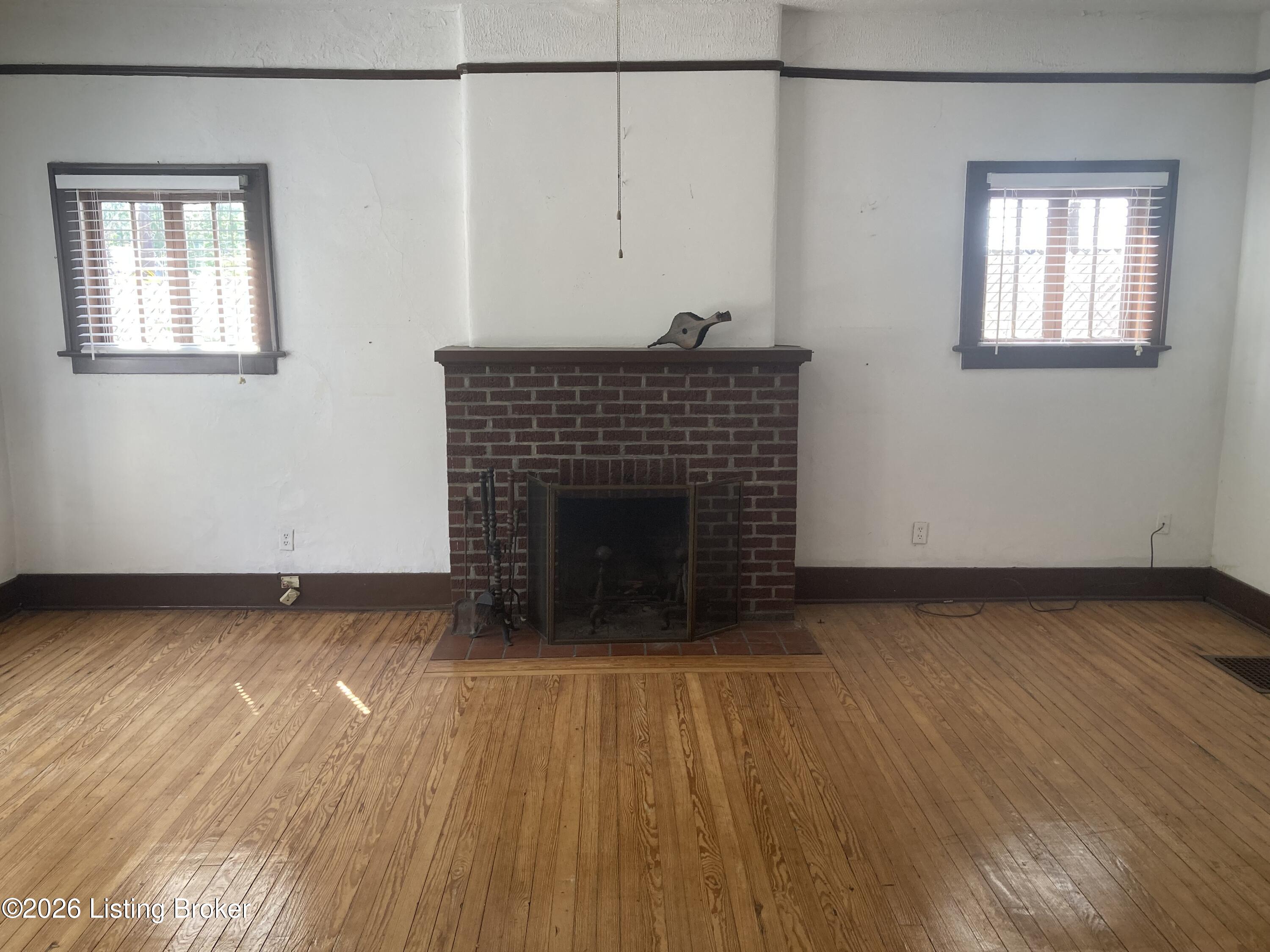 2519 Magazine St Property Photo 6