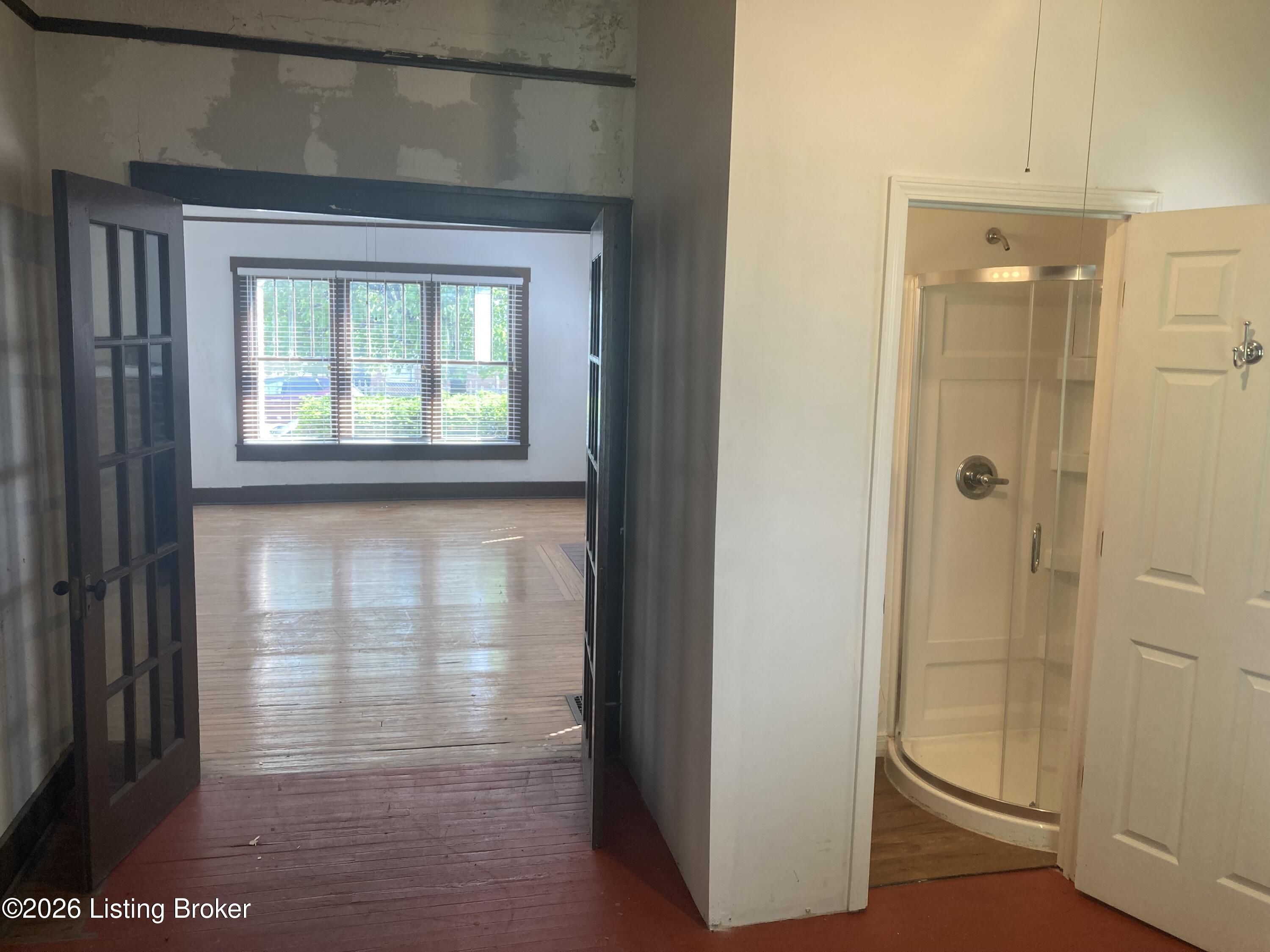 2519 Magazine St Property Photo 9