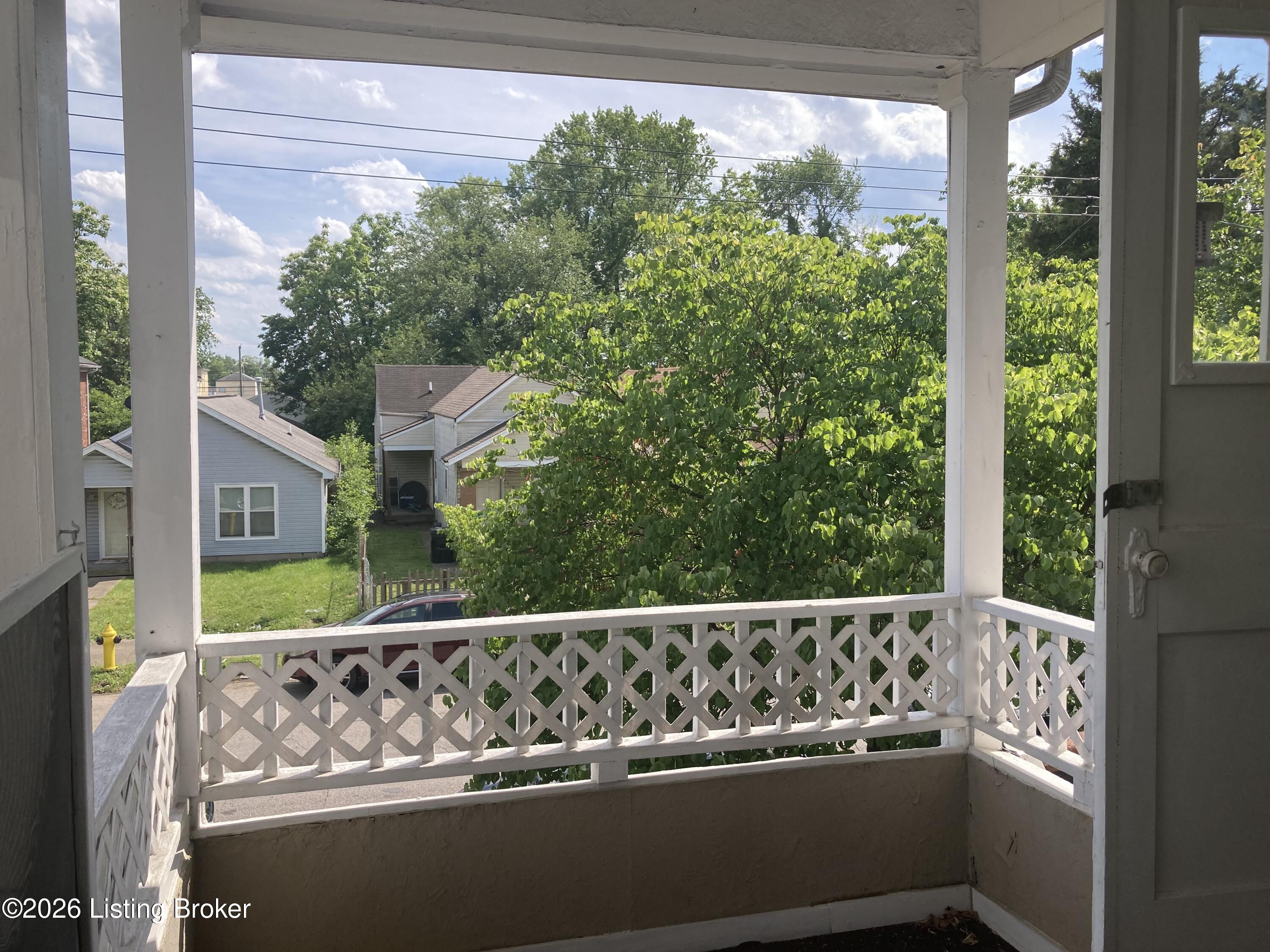 2519 Magazine St Property Photo 19