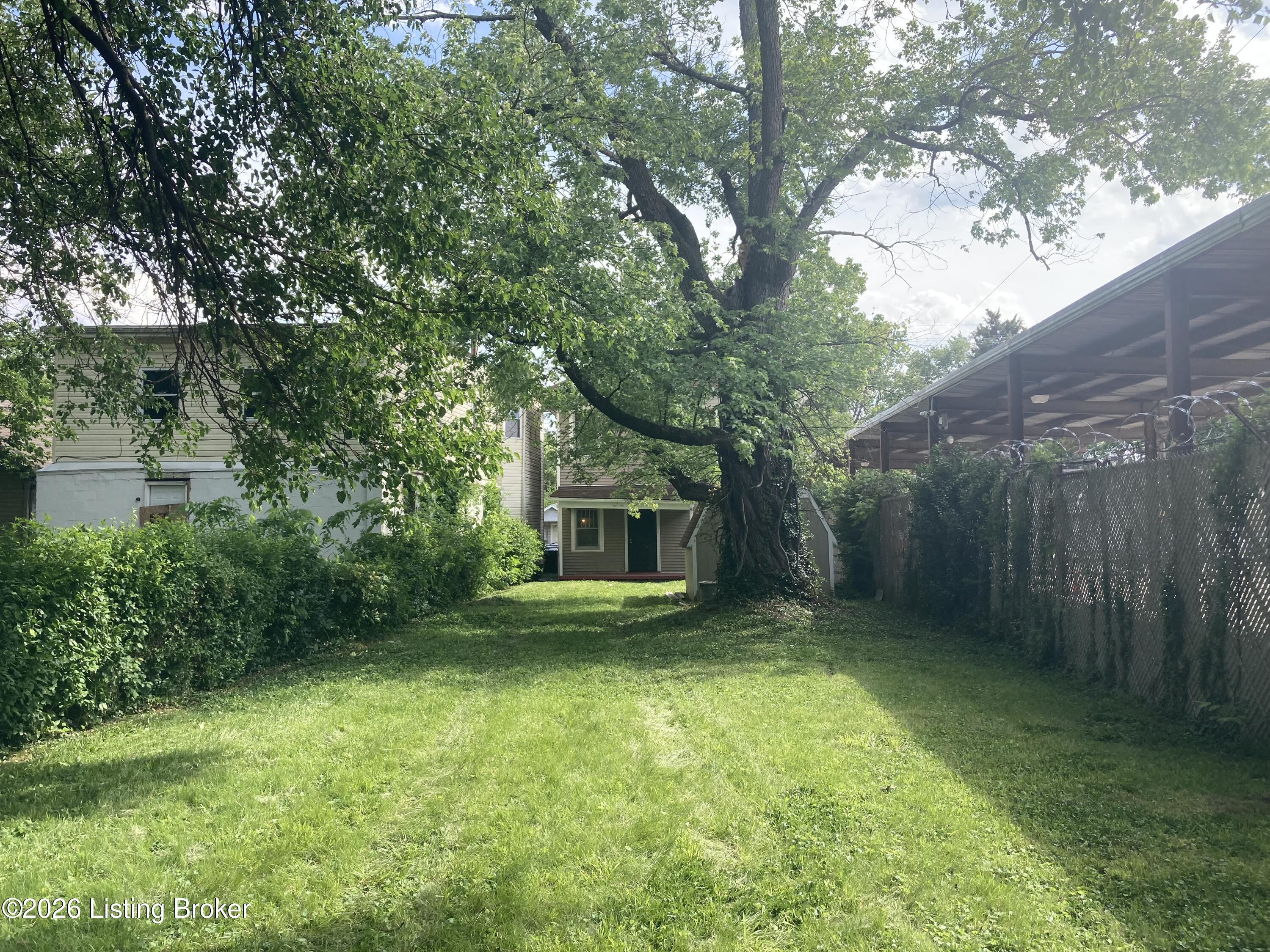 2519 Magazine St Property Photo 33
