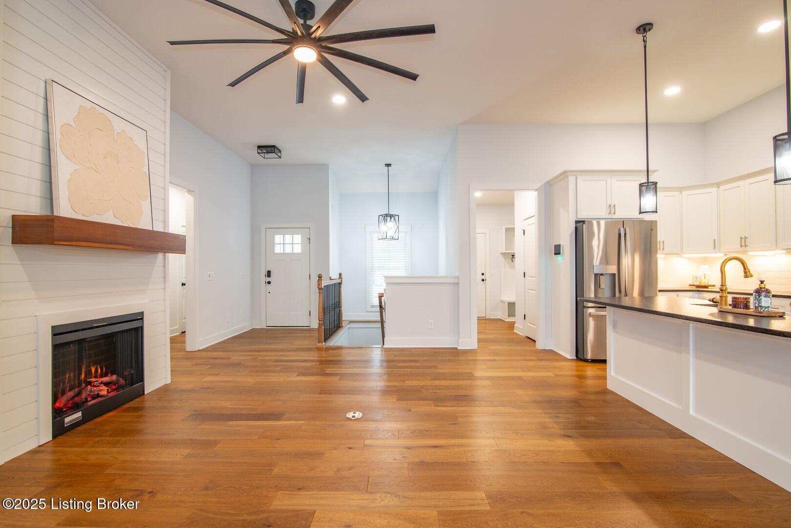 117 Highpoint Ct Property Photo 7
