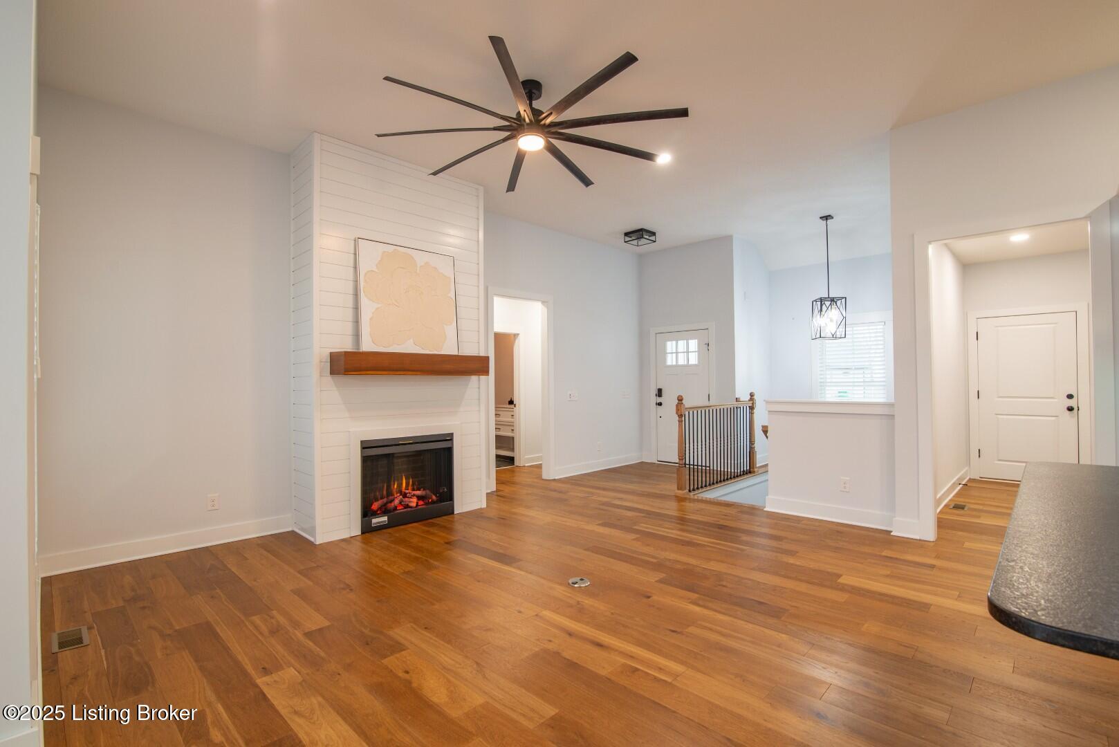 117 Highpoint Ct Property Photo 17