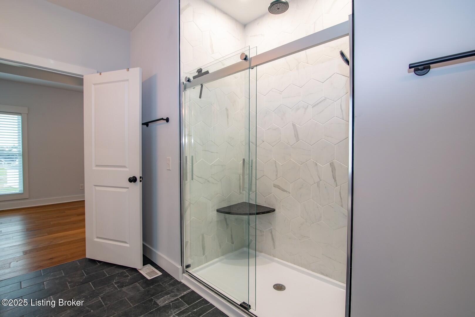 117 Highpoint Ct Property Photo 24