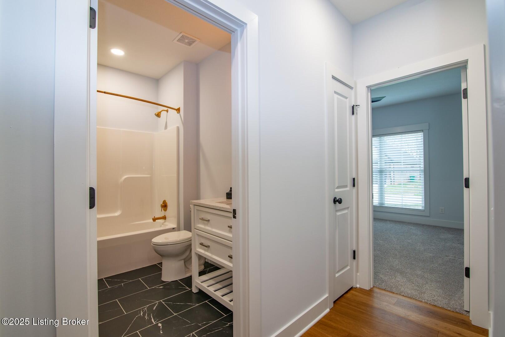 117 Highpoint Ct Property Photo 33