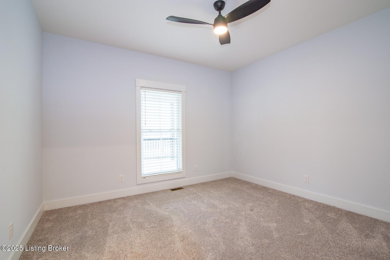 117 Highpoint Ct Property Photo 38