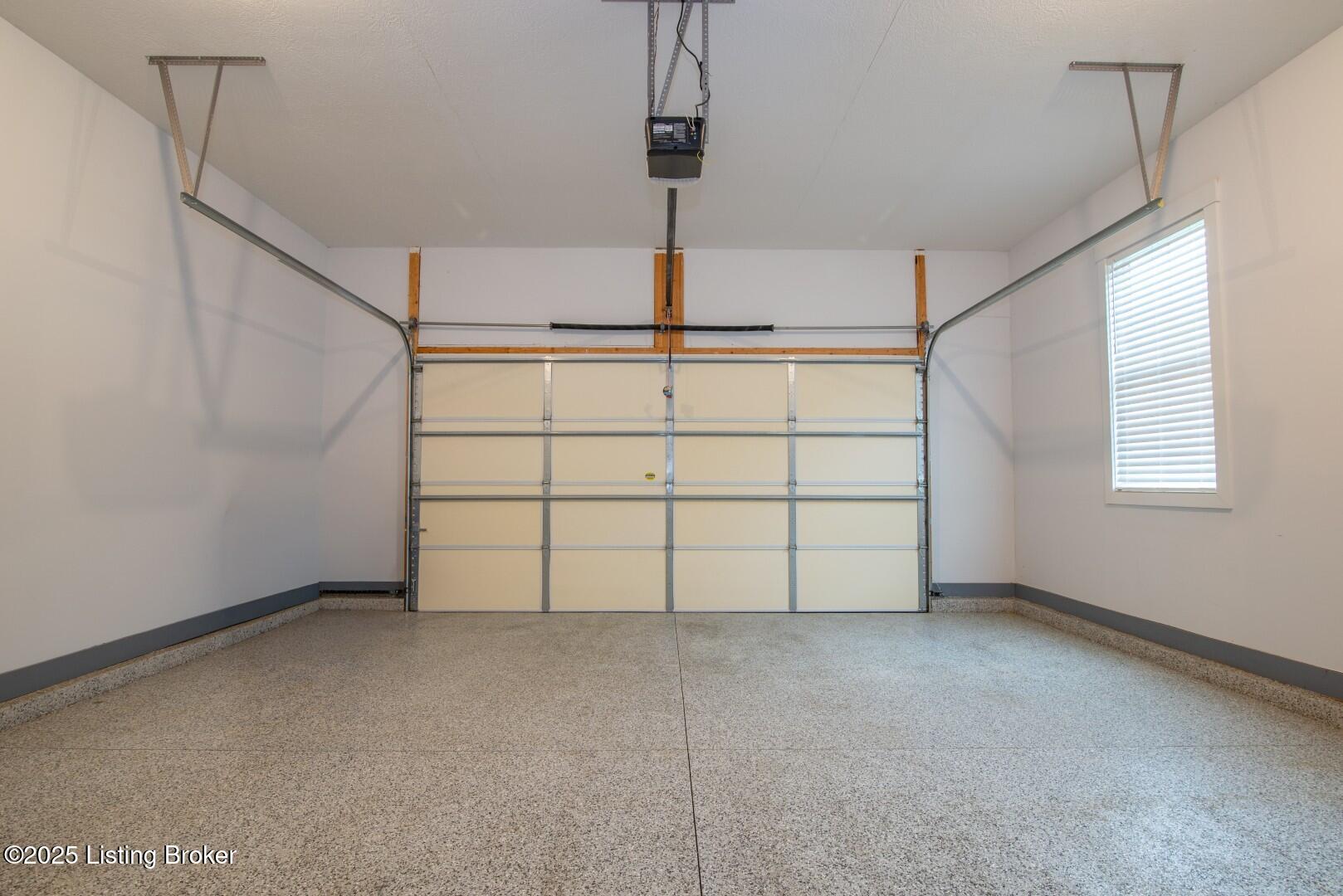 117 Highpoint Ct Property Photo 42