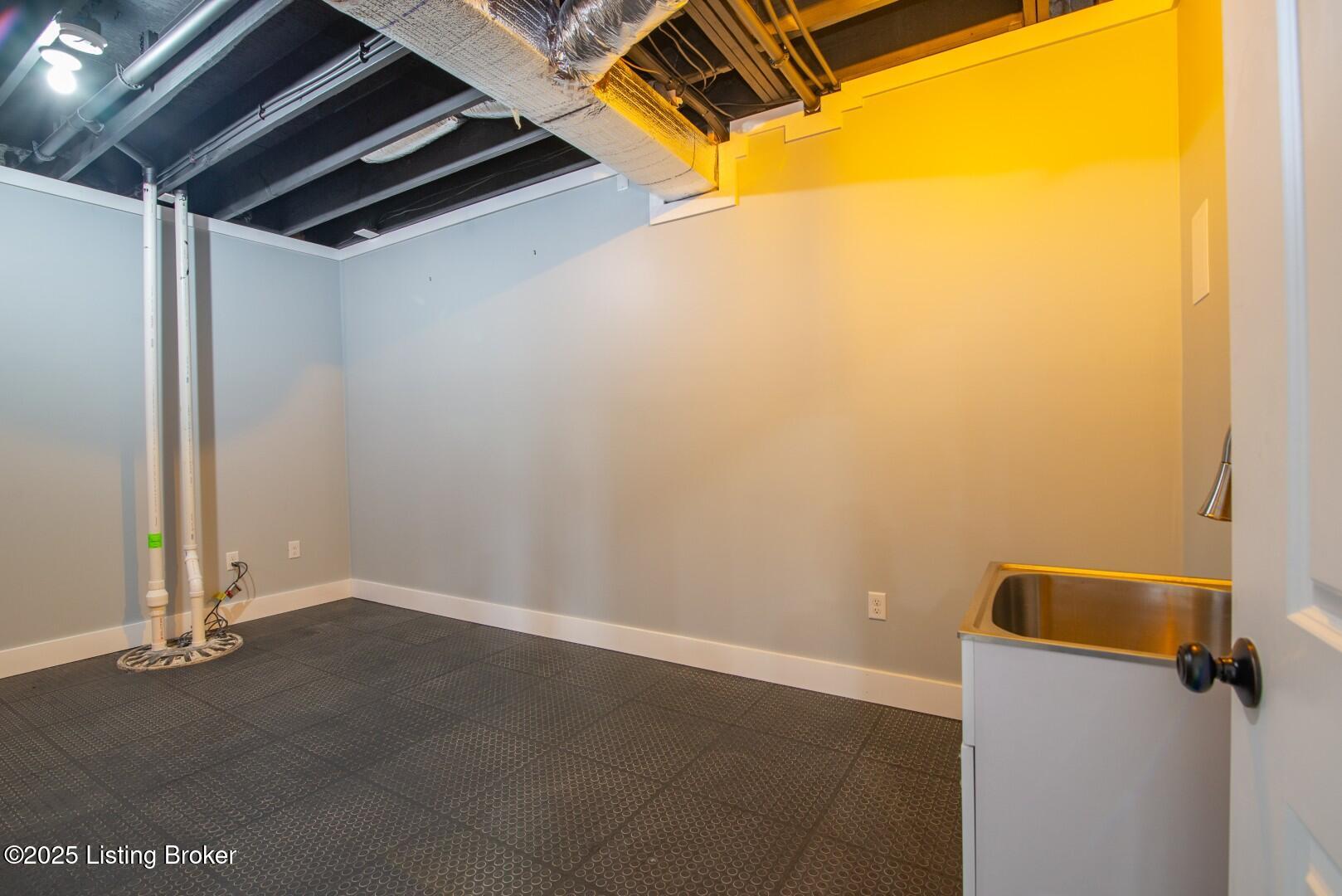 117 Highpoint Ct Property Photo 64
