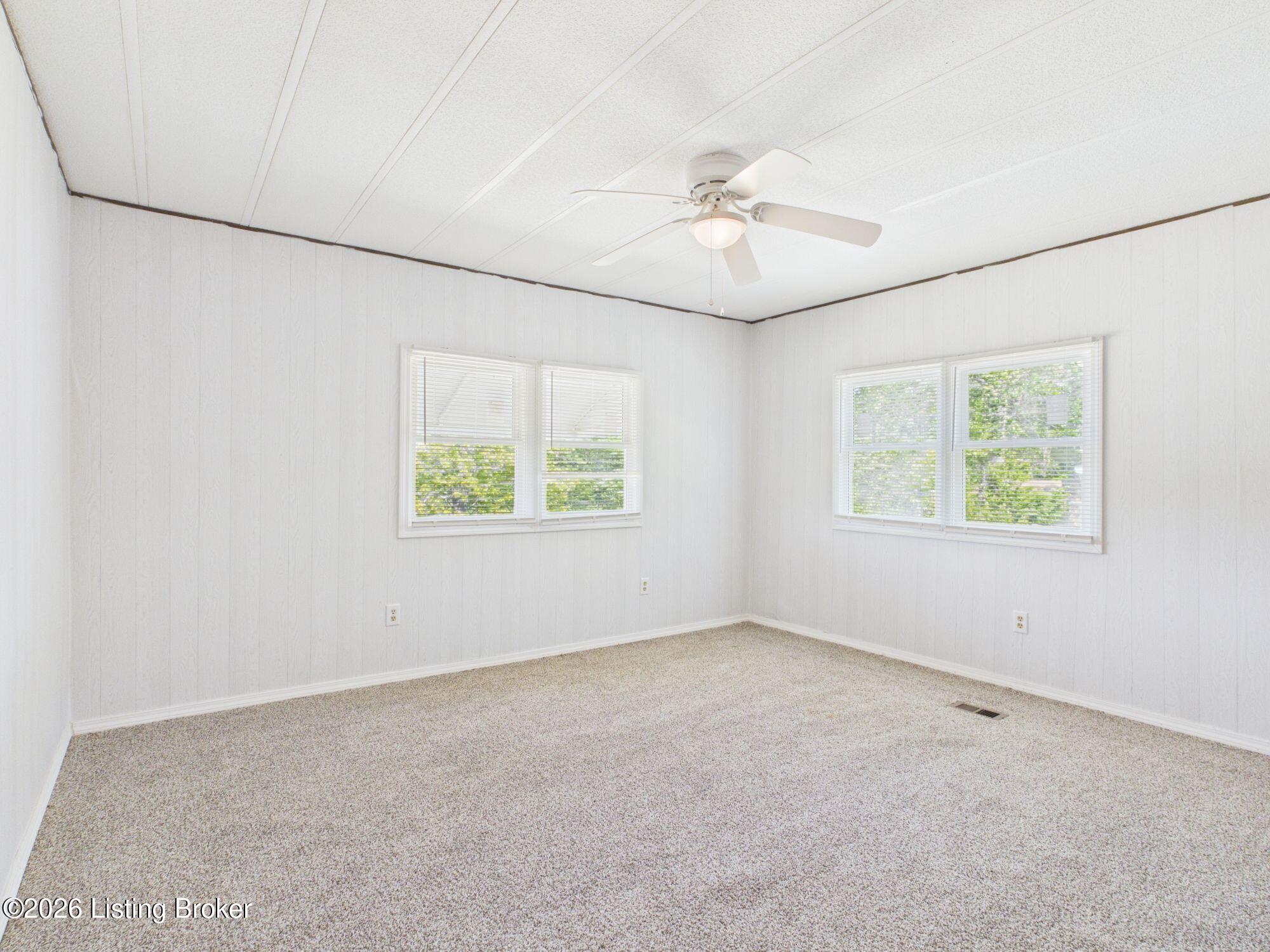 136 Beech Ct Property Photo 14