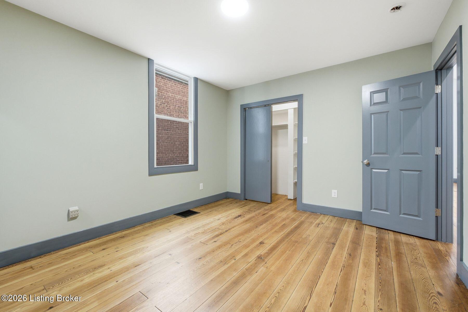 1123 Rogers St Property Photo 9