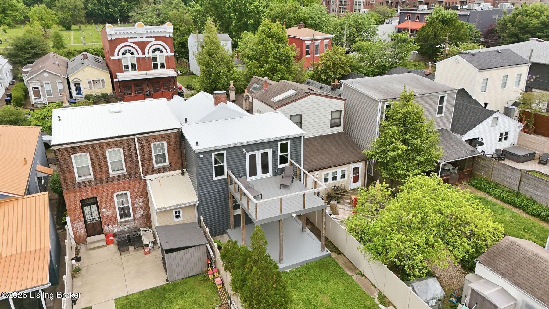 1123 Rogers St Property Photo 36