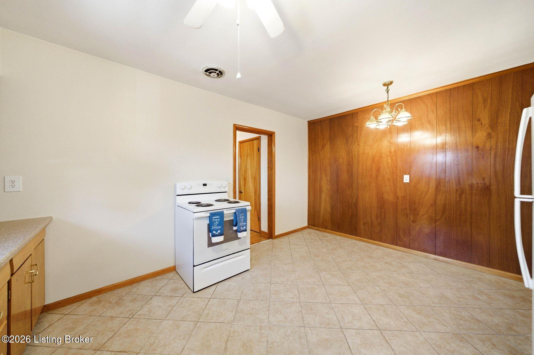 119 Mcarthur Dr Property Photo 34