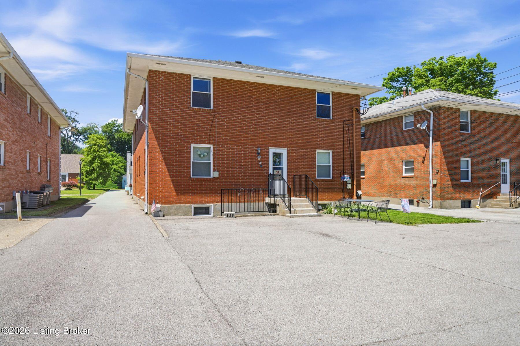 119 Mcarthur Dr Property Photo 41