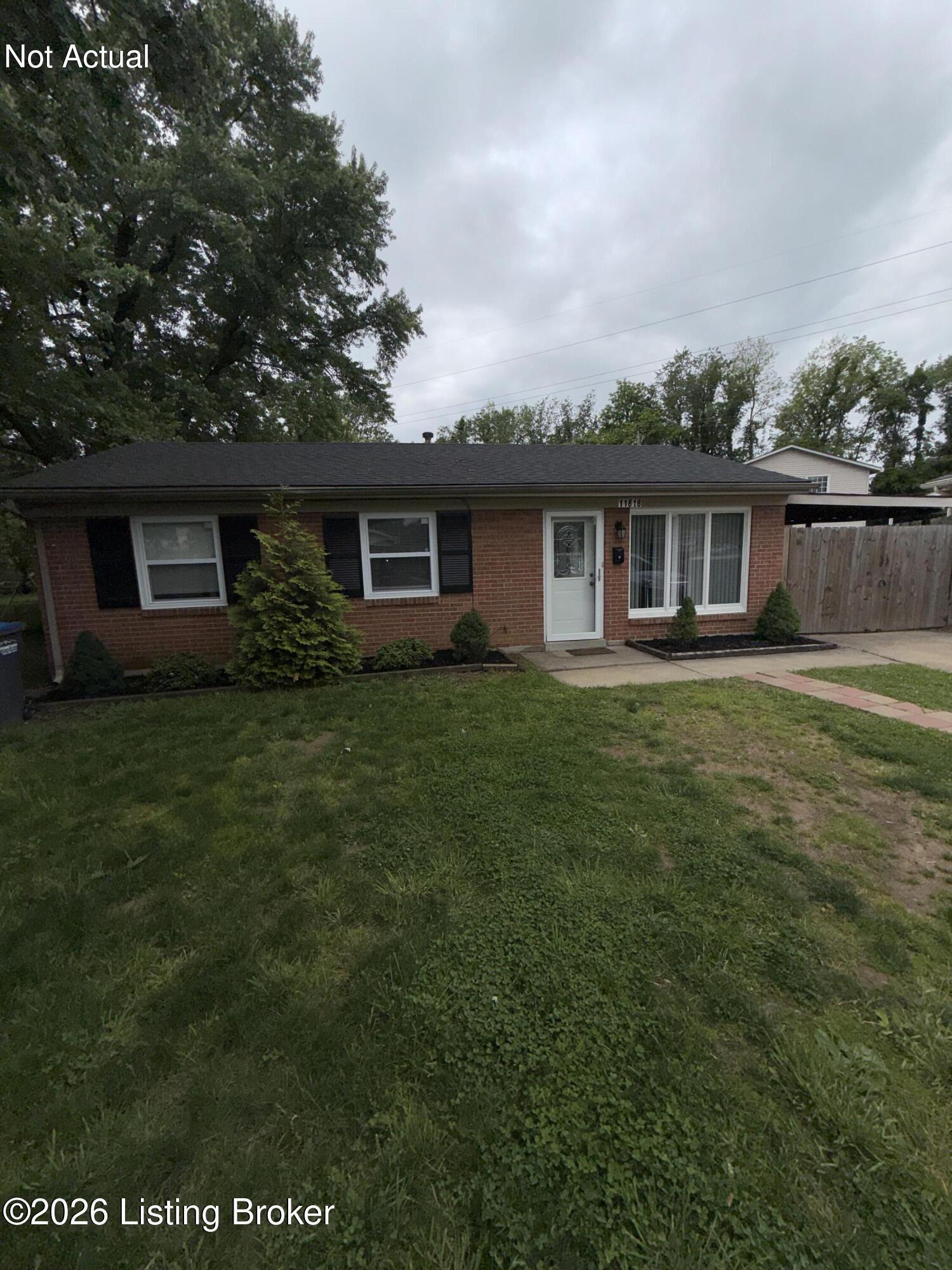 11818 Mahogany Dr Property Photo 3