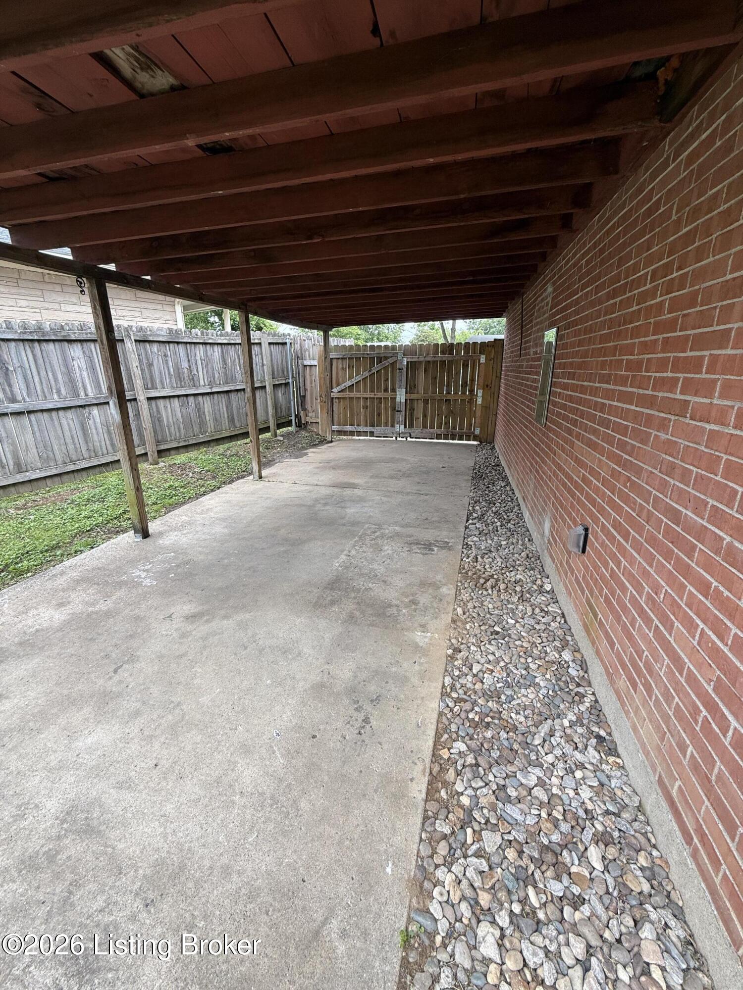 11818 Mahogany Dr Property Photo 11