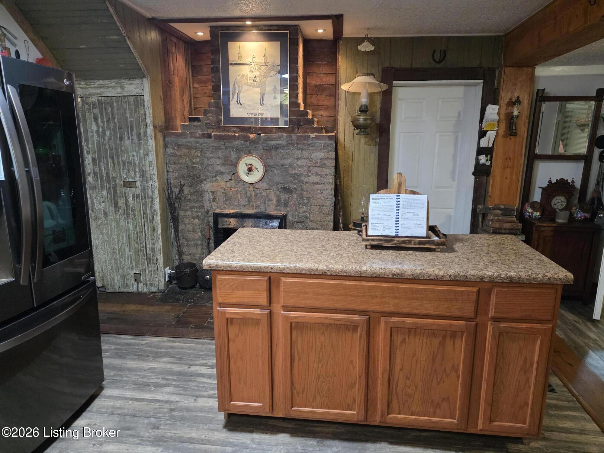 3981 Woodlawn Rd Property Photo 10