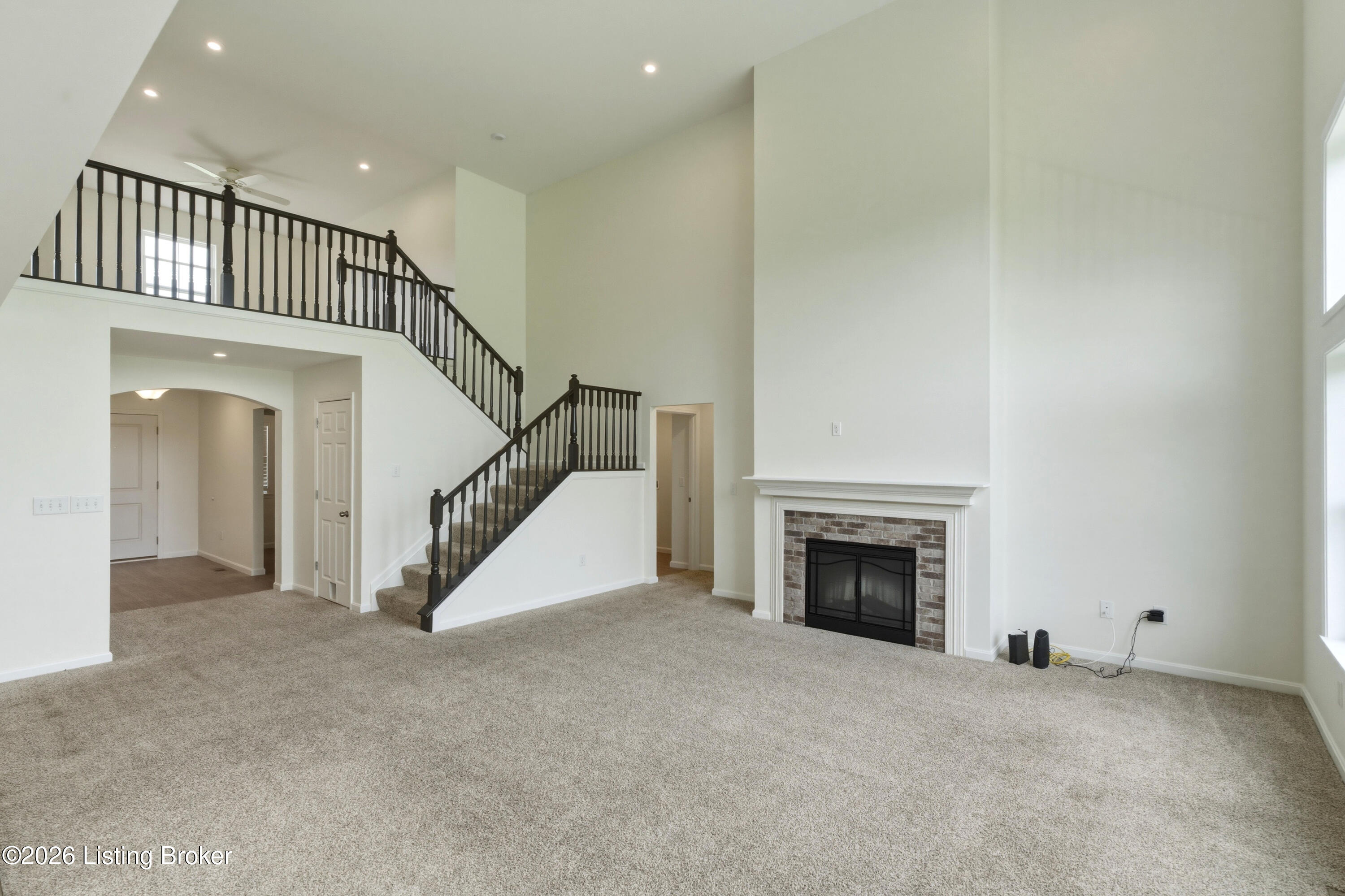 39 Morningside Dr Property Photo 6