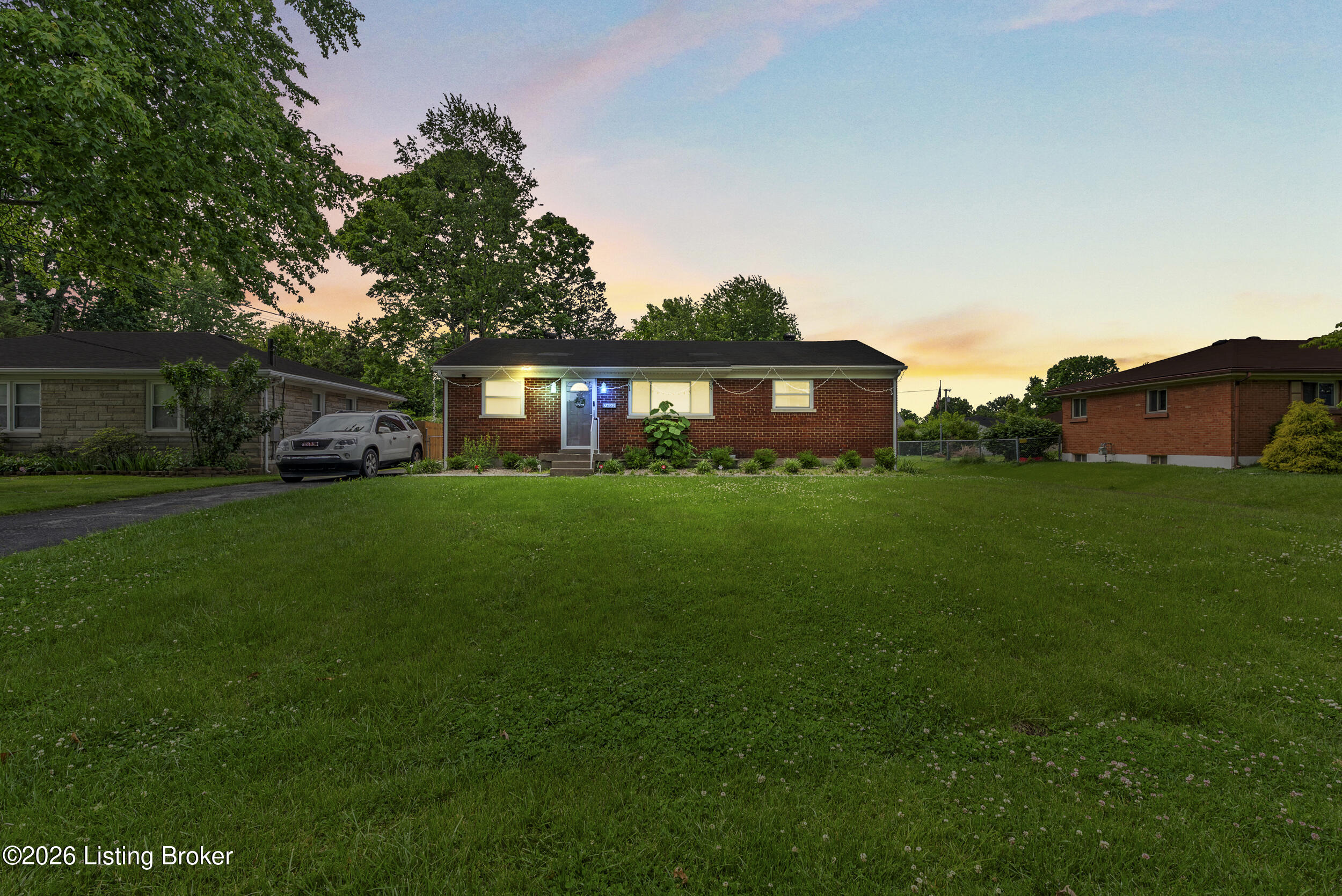7802 Bluebonnet Rd Property Photo 2