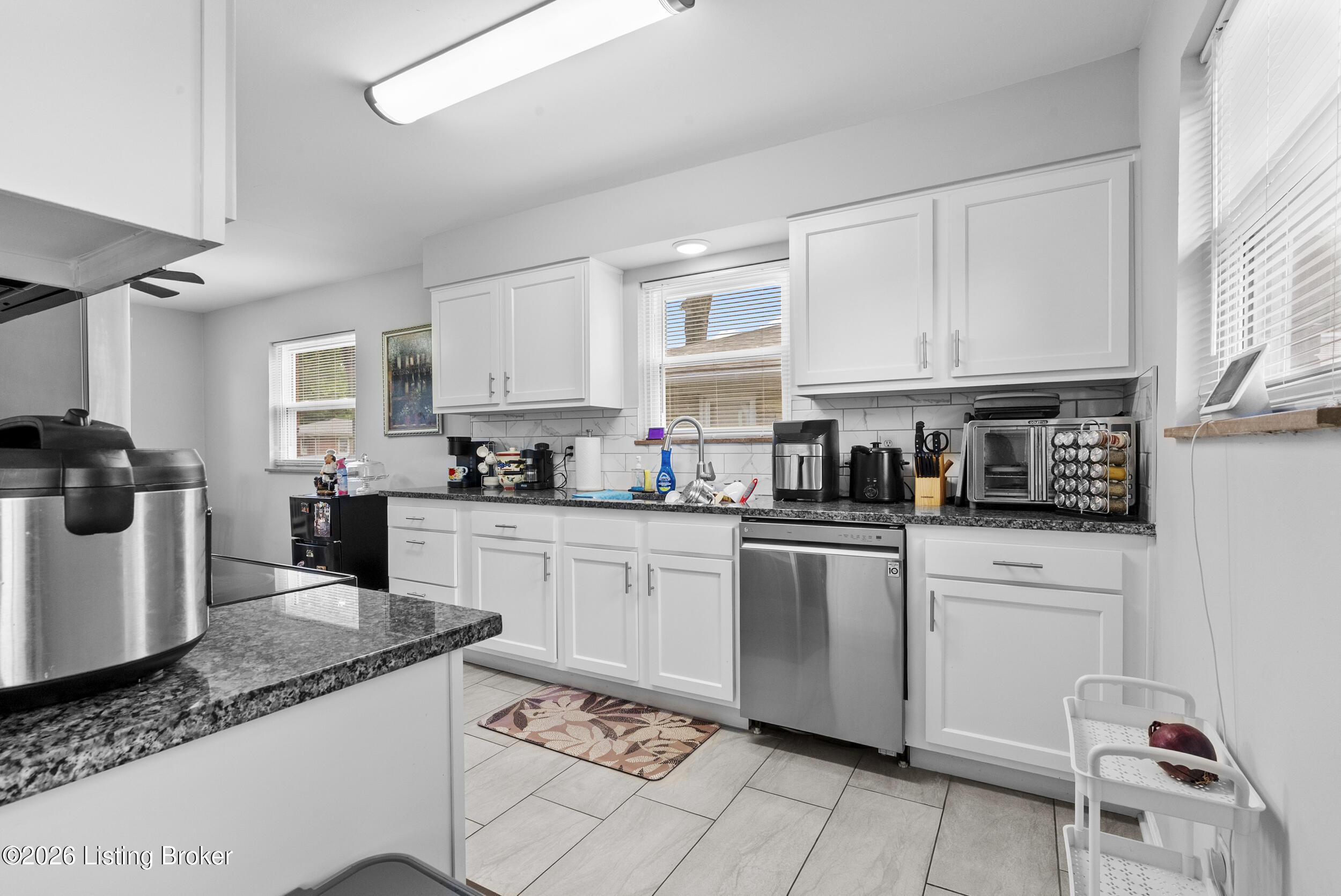 7802 Bluebonnet Rd Property Photo 8