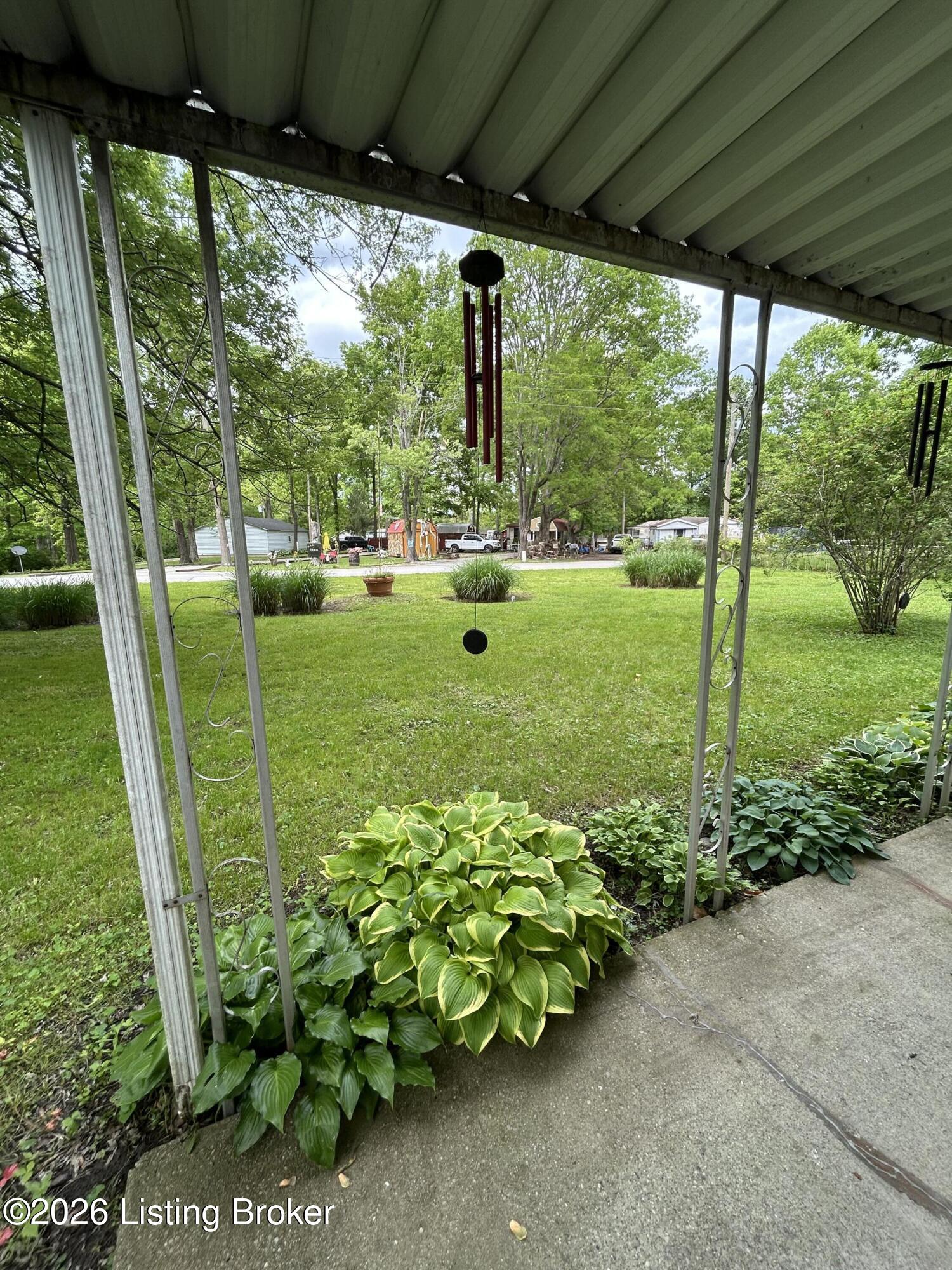 635 River Rd Property Photo 3