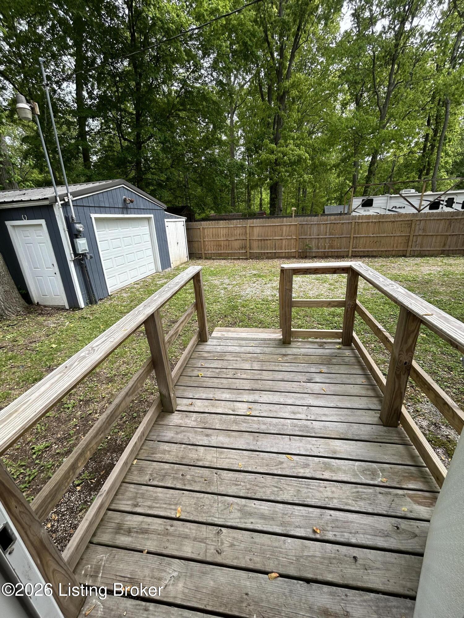 635 River Rd Property Photo 21
