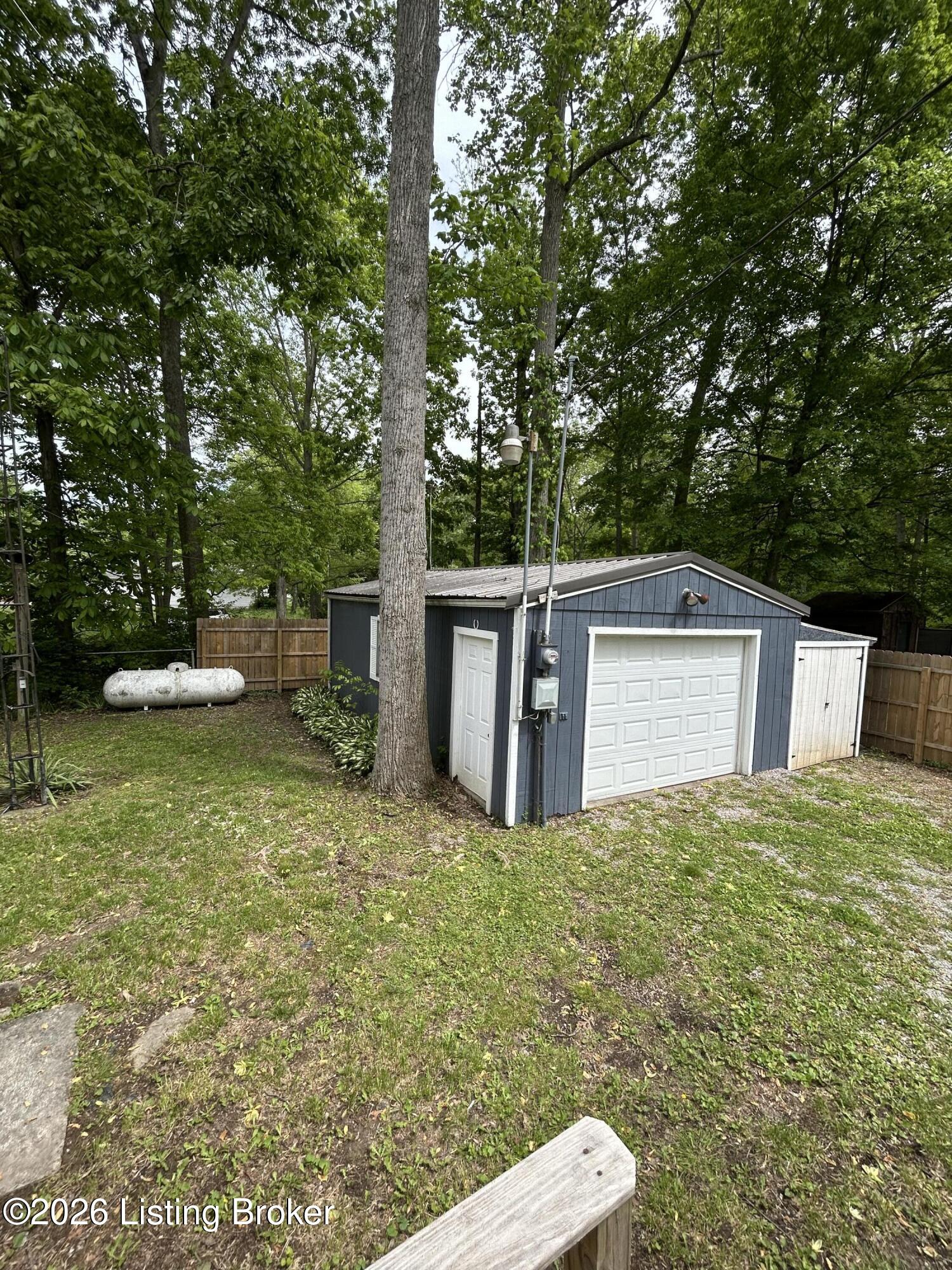 635 River Rd Property Photo 22