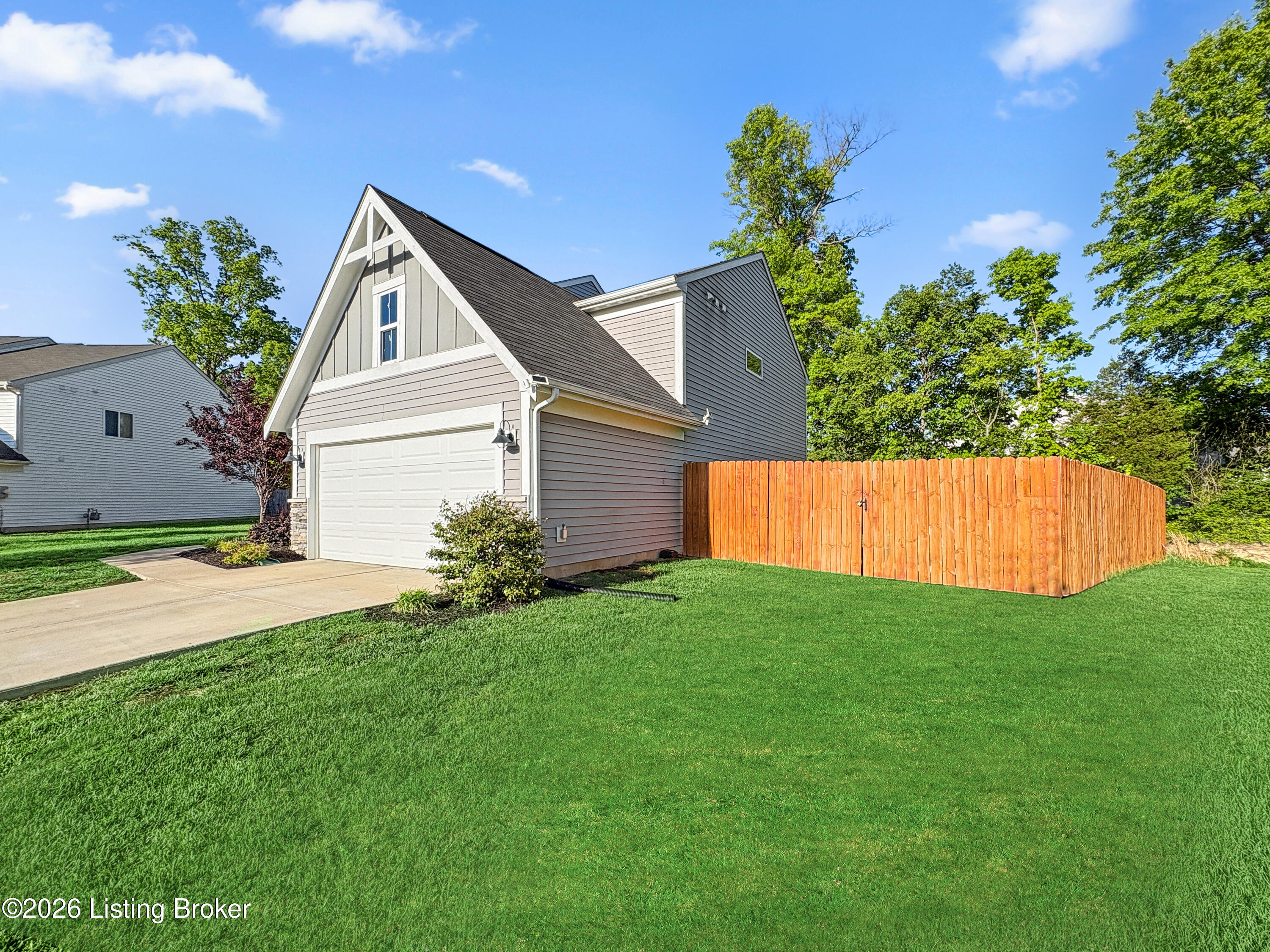 152 Goldeneye Ct Property Photo 3